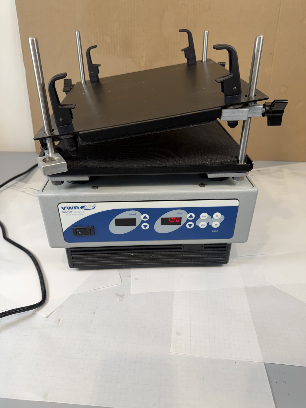 VWR DMS-2500 High Speed Microplate Shaker 600-2500 RPM 13500-890 - Tested