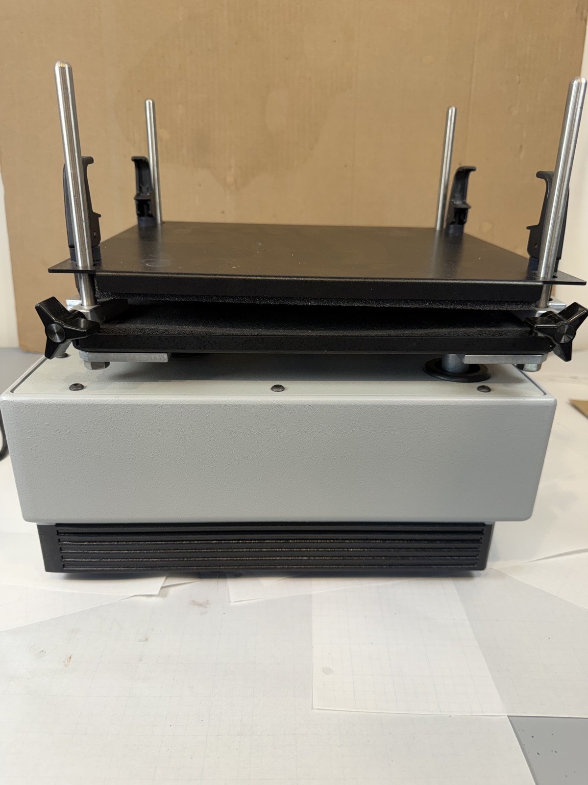 VWR DMS-2500 High Speed Microplate Shaker 600-2500 RPM 13500-890 - Tested