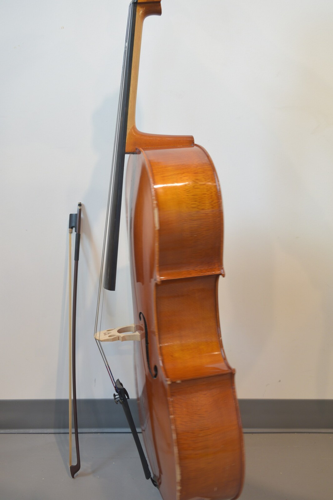 Strobel MC-100 4/4 Full Size Cello — Eastman Strings, 2008, Bow + Bag