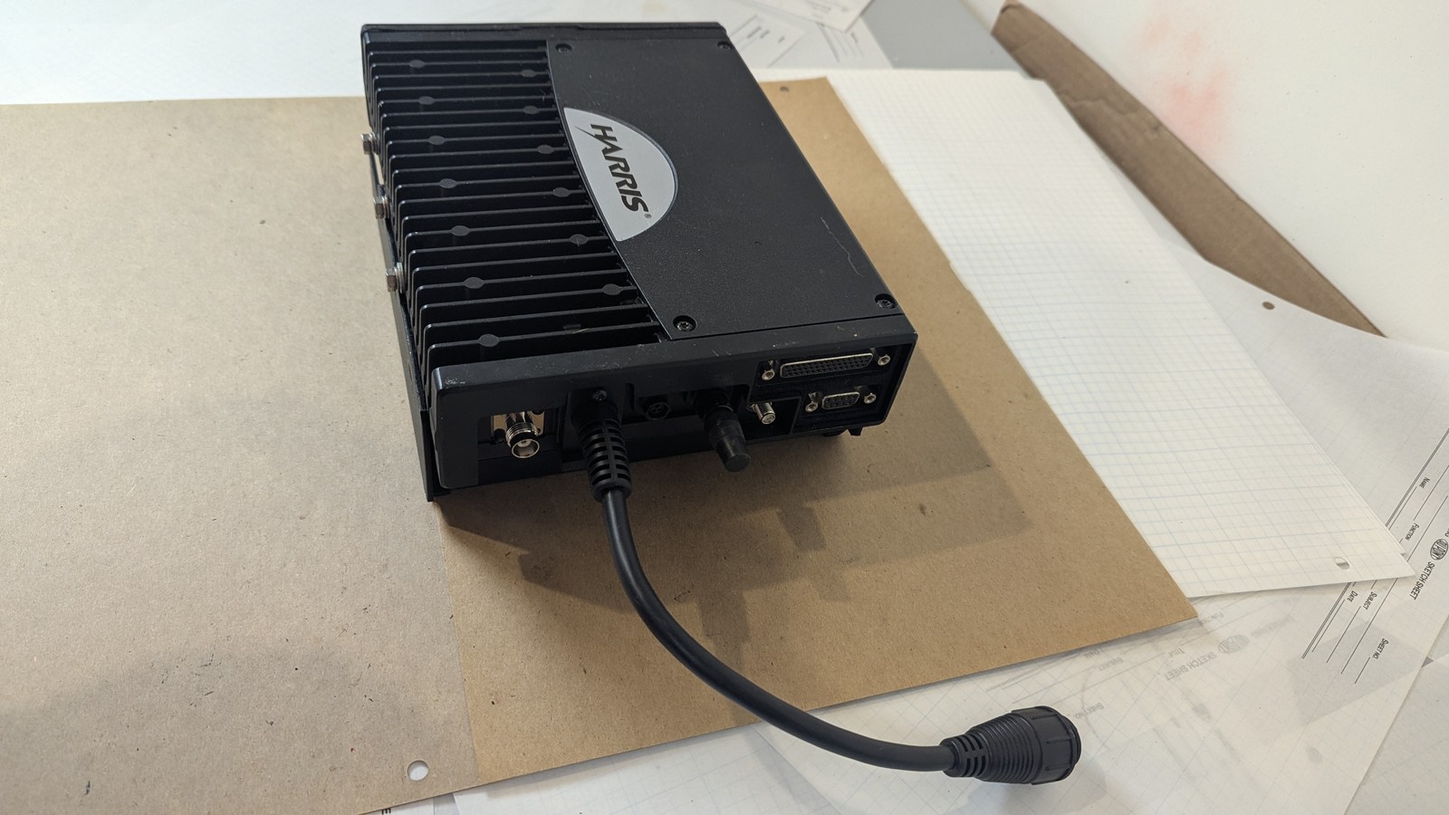 Harris M7300 M5300 MAMW-SDMXX 800MHz Mobile Radio + Control Head Mic Speaker