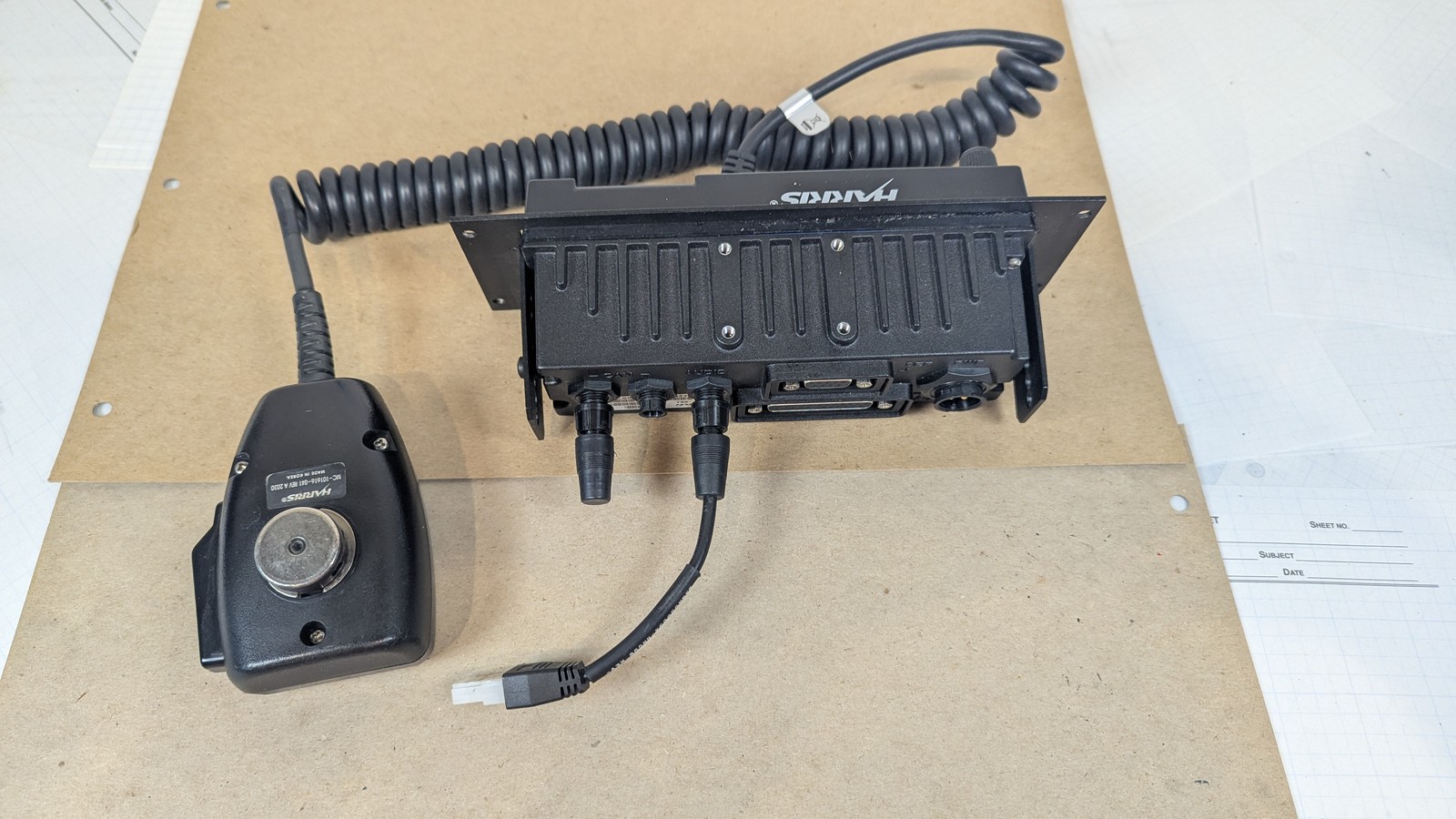 Harris XG-75M M7300 M5300 800MHz Mobile Radio + Control Head Mic Speaker Bundle