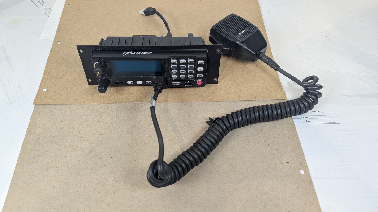 Harris XG-75M M7300 M5300 800MHz Mobile Radio + Control Head Mic Speaker Bundle