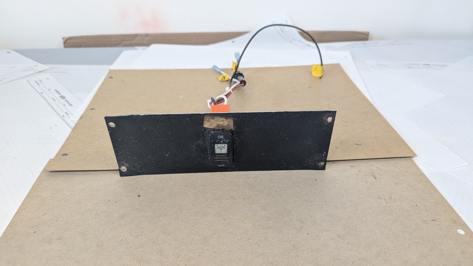 Tyco M/A-COM OpenSky M803 800MHz Vehicular Repeater Base RF Combiner CH-103 Head
