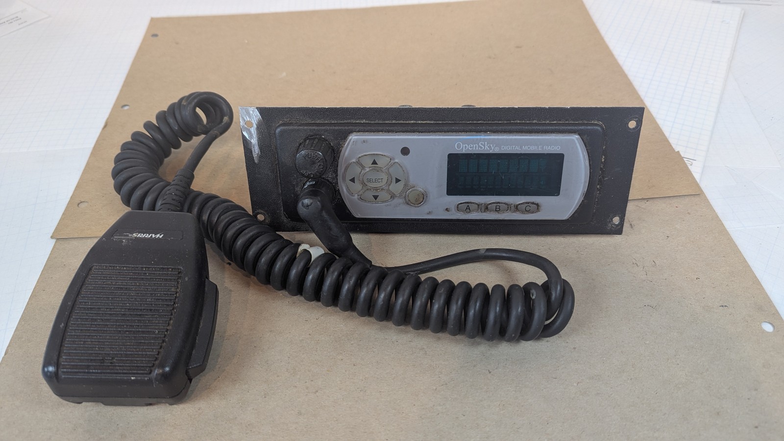 Tyco Harris Macom OpenSky CH-103 Control Head MACDOS0003 + Speaker Mic Powers On