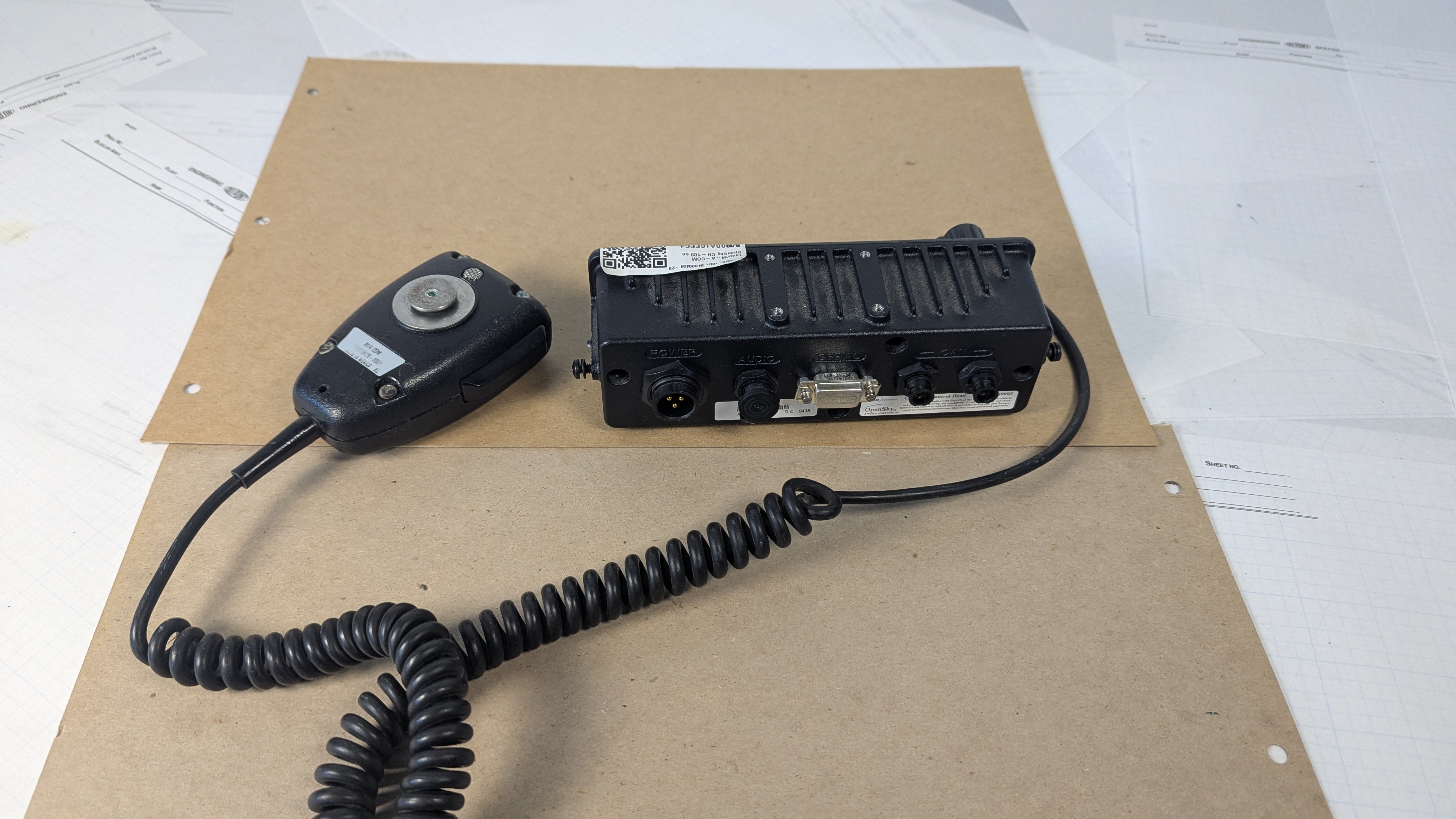 Tyco Harris Macom OpenSky CH-103 Control Head MACDOS0003 + Speaker Mic Powers On