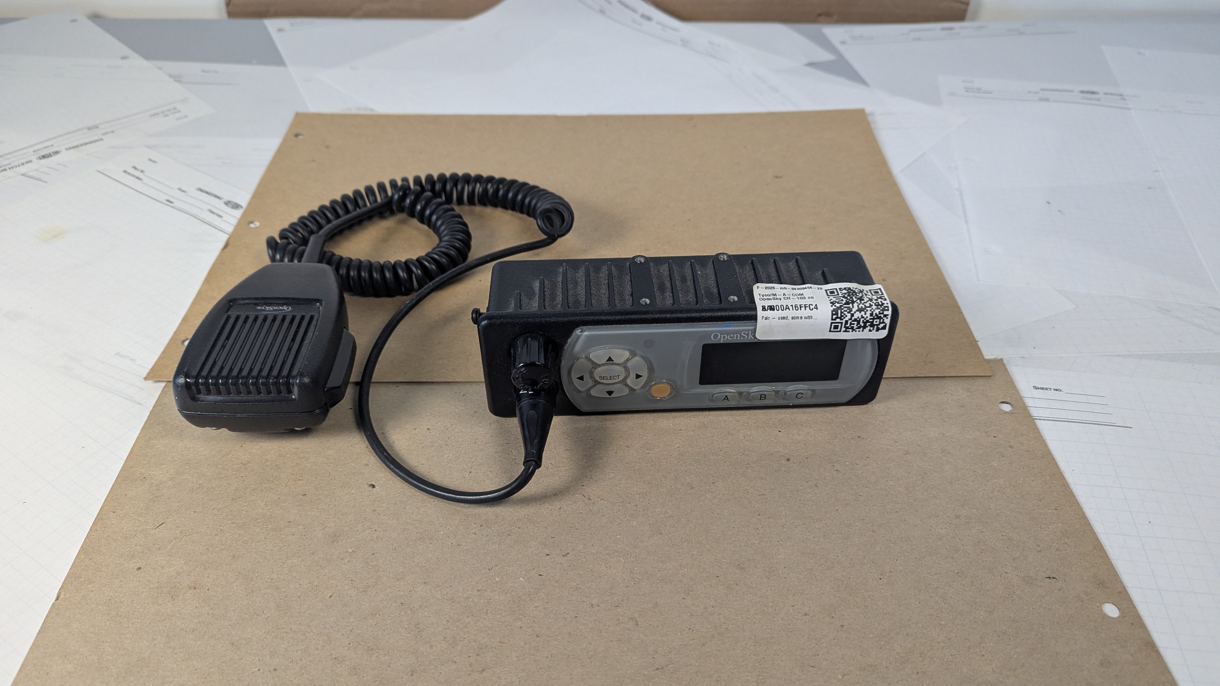 Tyco Harris Macom OpenSky CH-103 Control Head MACDOS0003 + Speaker Mic Powers On