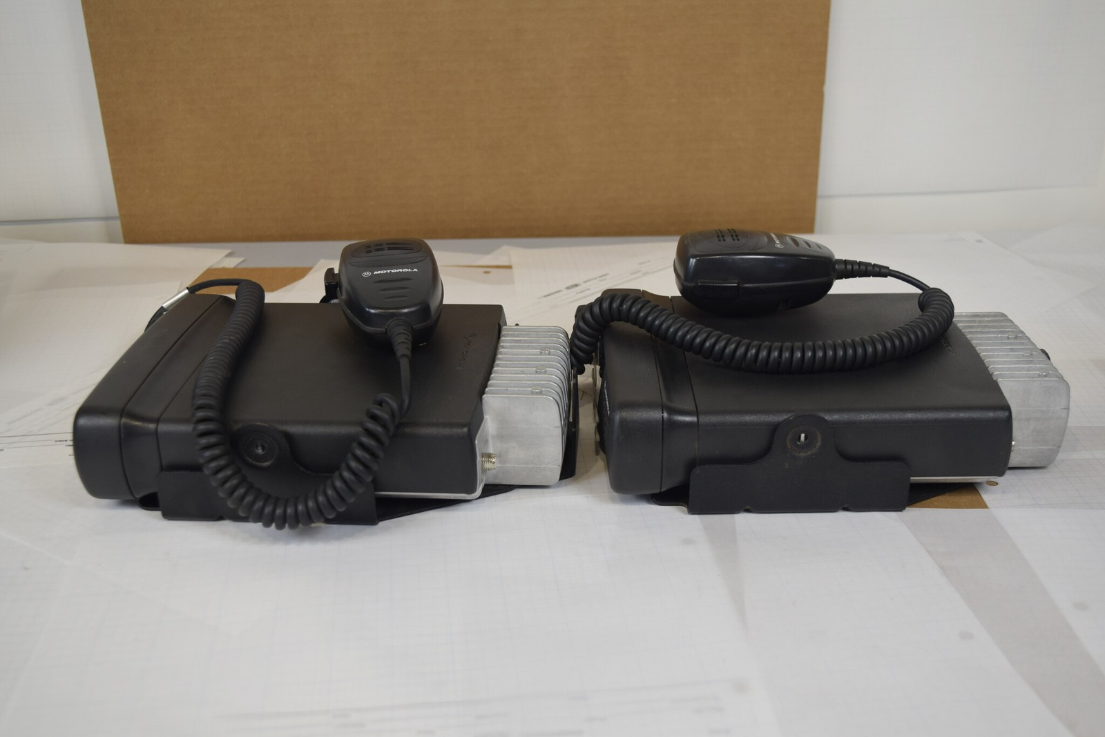 Motorola CDM1250 Low Band 36-42 MHz 60W Mobile Radio AAM25CKD9AA2AN + Mic RX OK