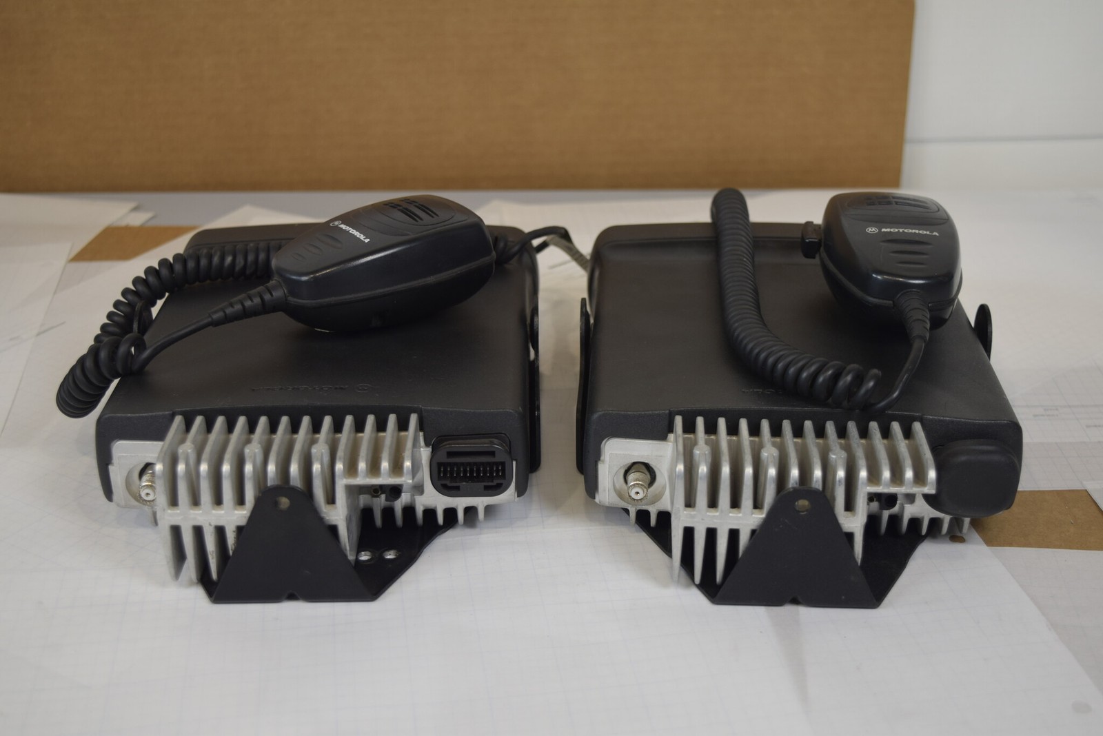 Motorola CDM1250 Low Band 36-42 MHz 60W Mobile Radio AAM25CKD9AA2AN + Mic RX OK