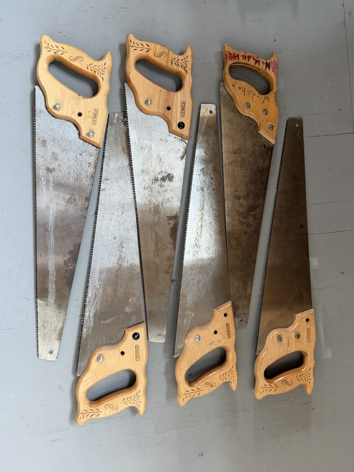 Lot of 6 Hand Saws Stanley Wood Handle Crosscut Rough Cut Carpentry Tools