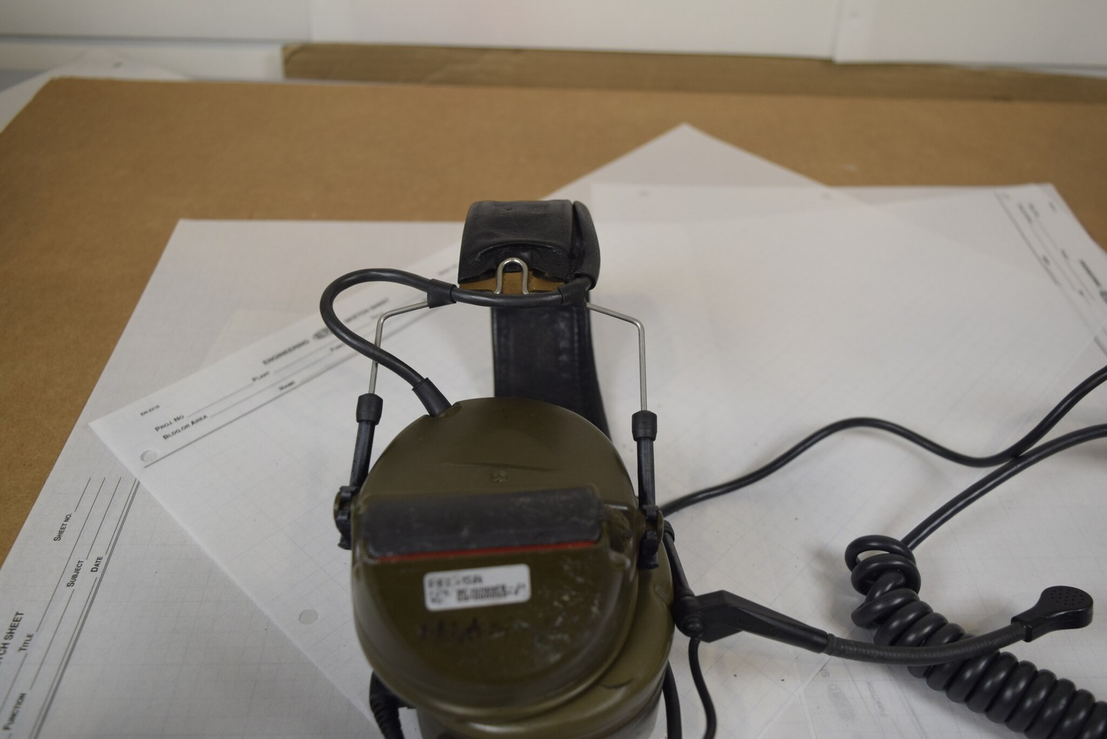 3M Peltor ComTac II MT15H69FB-19 Headset + FL5063-34 Motorola PTT OD Green AS-IS