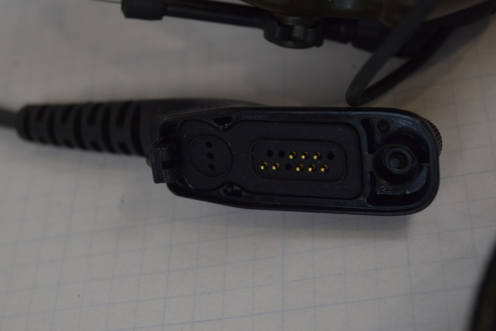 3M Peltor ComTac II MT15H69FB Headset + FL5063-34 Motorola PTT OD Green UNTESTED