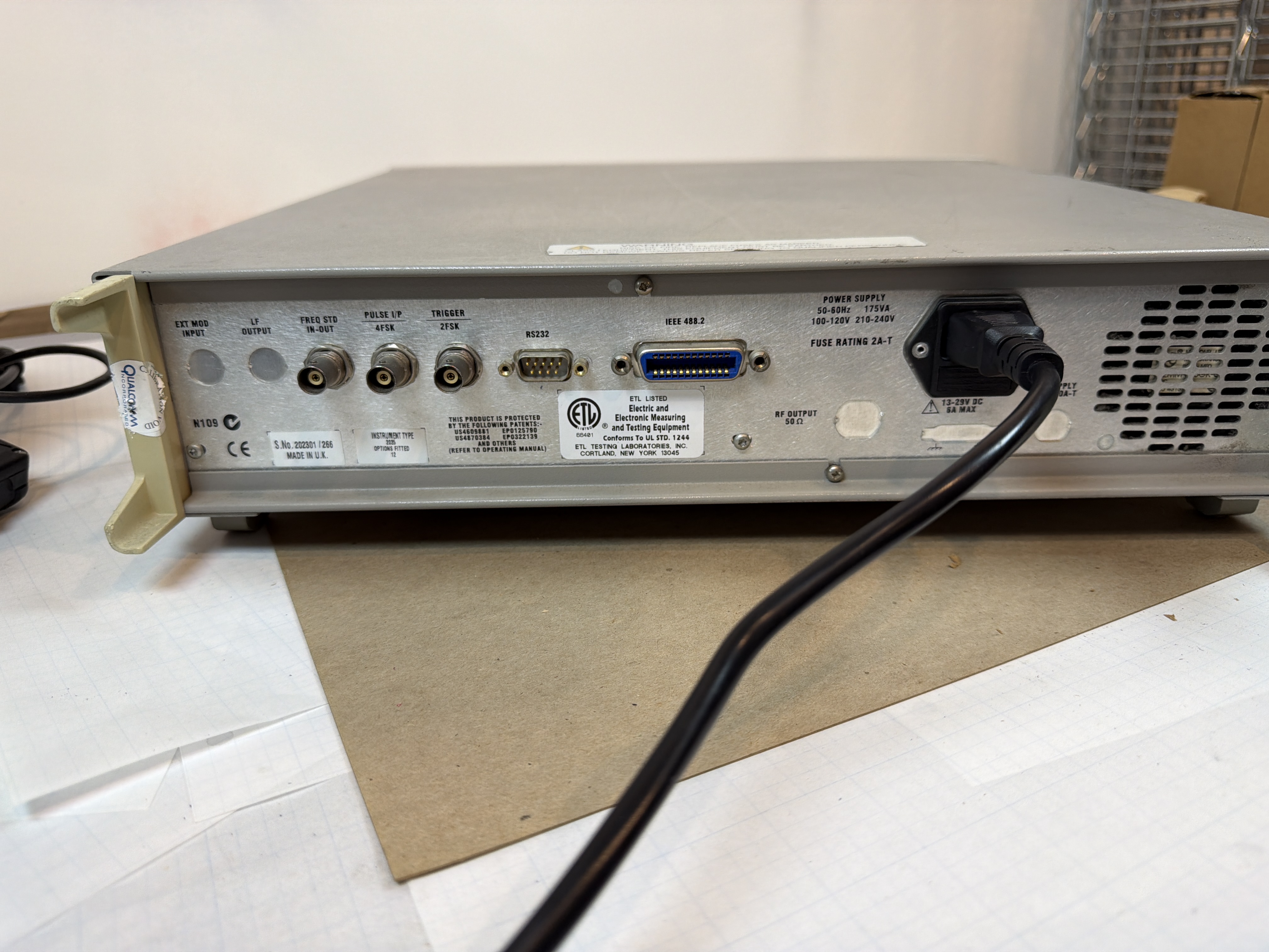 IFR Marconi 2025 RF Signal Generator 9kHz-2.51GHz Opt 12 SINAD GPIB RS232