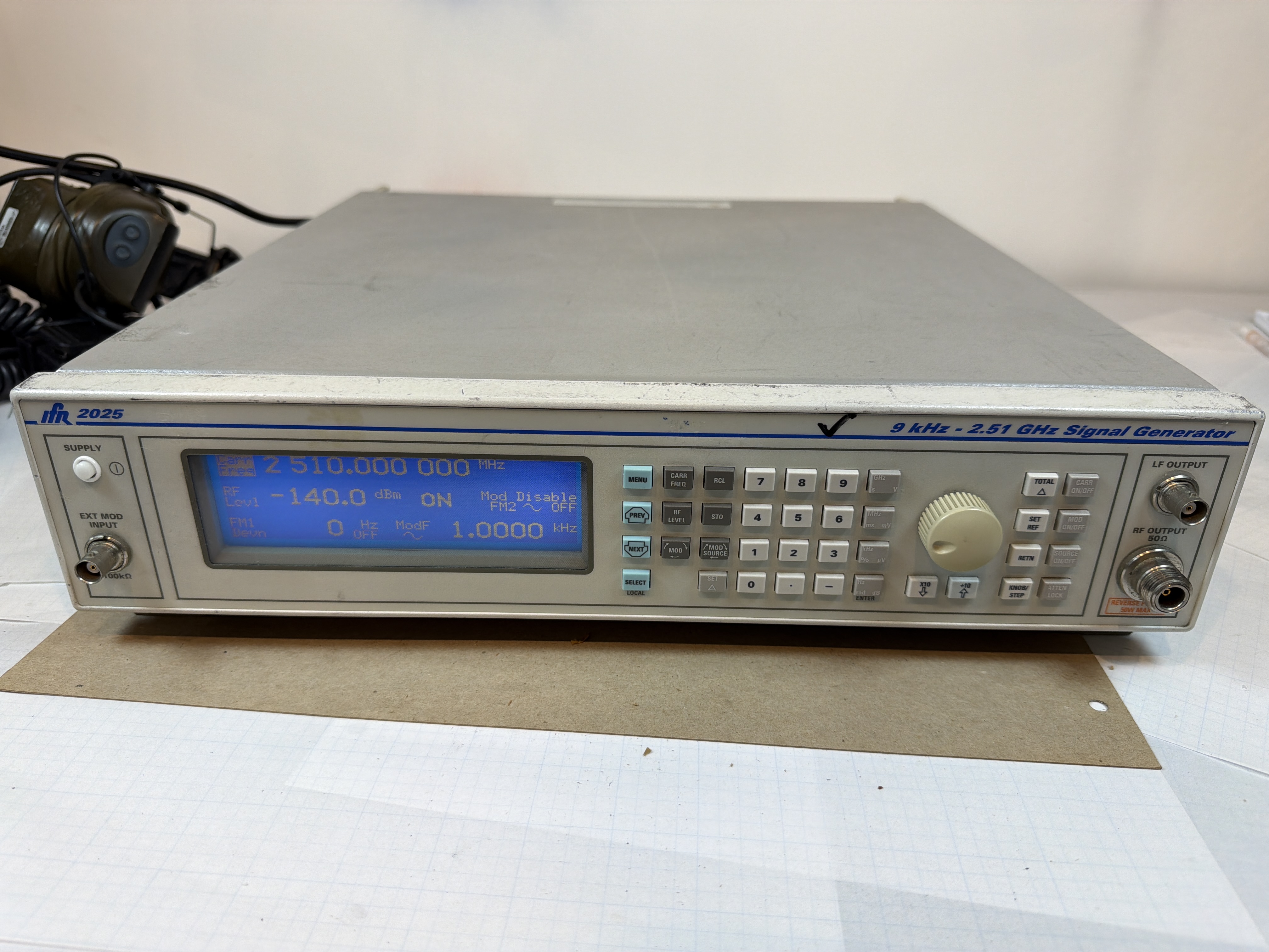 IFR Marconi 2025 RF Signal Generator 9kHz-2.51GHz Opt 12 SINAD GPIB RS232