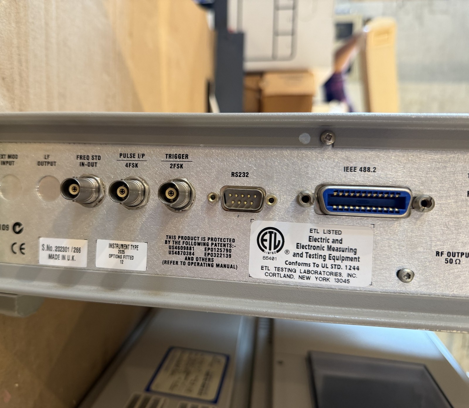 IFR Marconi 2025 RF Signal Generator 9kHz-2.51GHz Opt 12 SINAD GPIB RS232