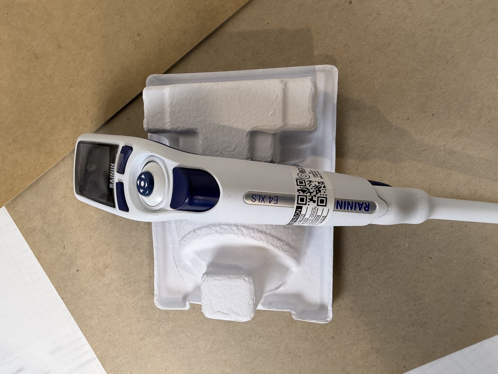 Rainin E4 XLS+ 20-200uL LTS Single Channel Electronic Pipette Runs on Battery