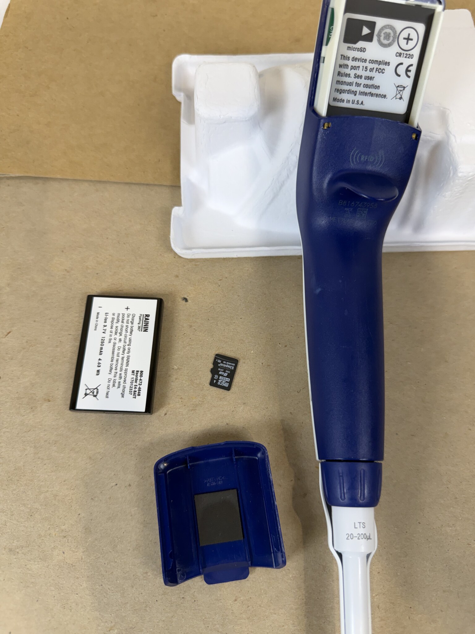 Rainin E4 XLS+ 20-200uL LTS Single Channel Electronic Pipette Runs on Battery