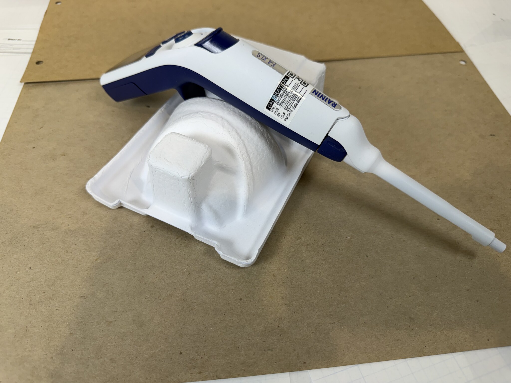 Rainin E4 XLS+ 20-200uL LTS Single Channel Electronic Pipette Runs on Battery
