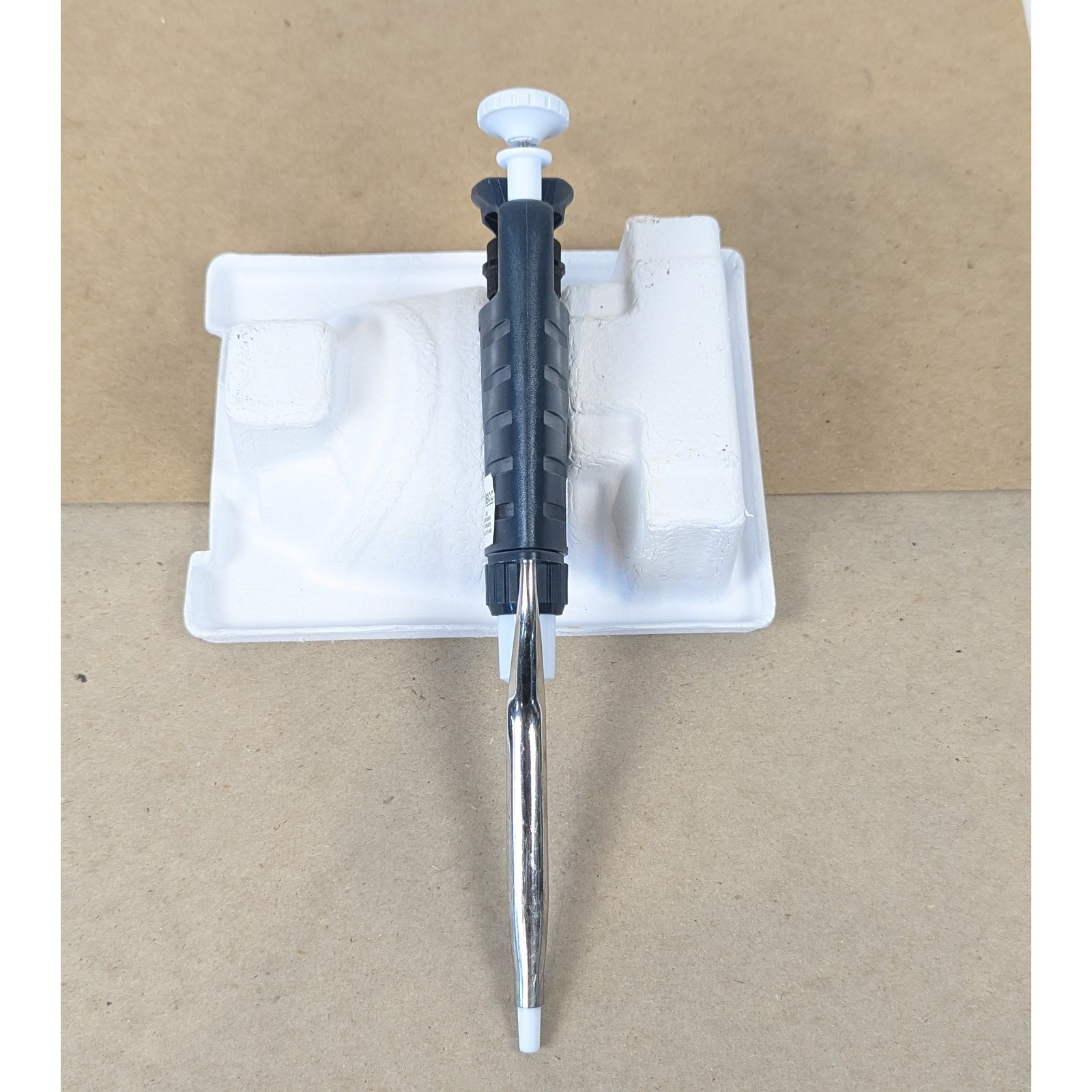 Gilson Pipetman Classic P200 50-200uL Single Channel Manual Pipette Tested