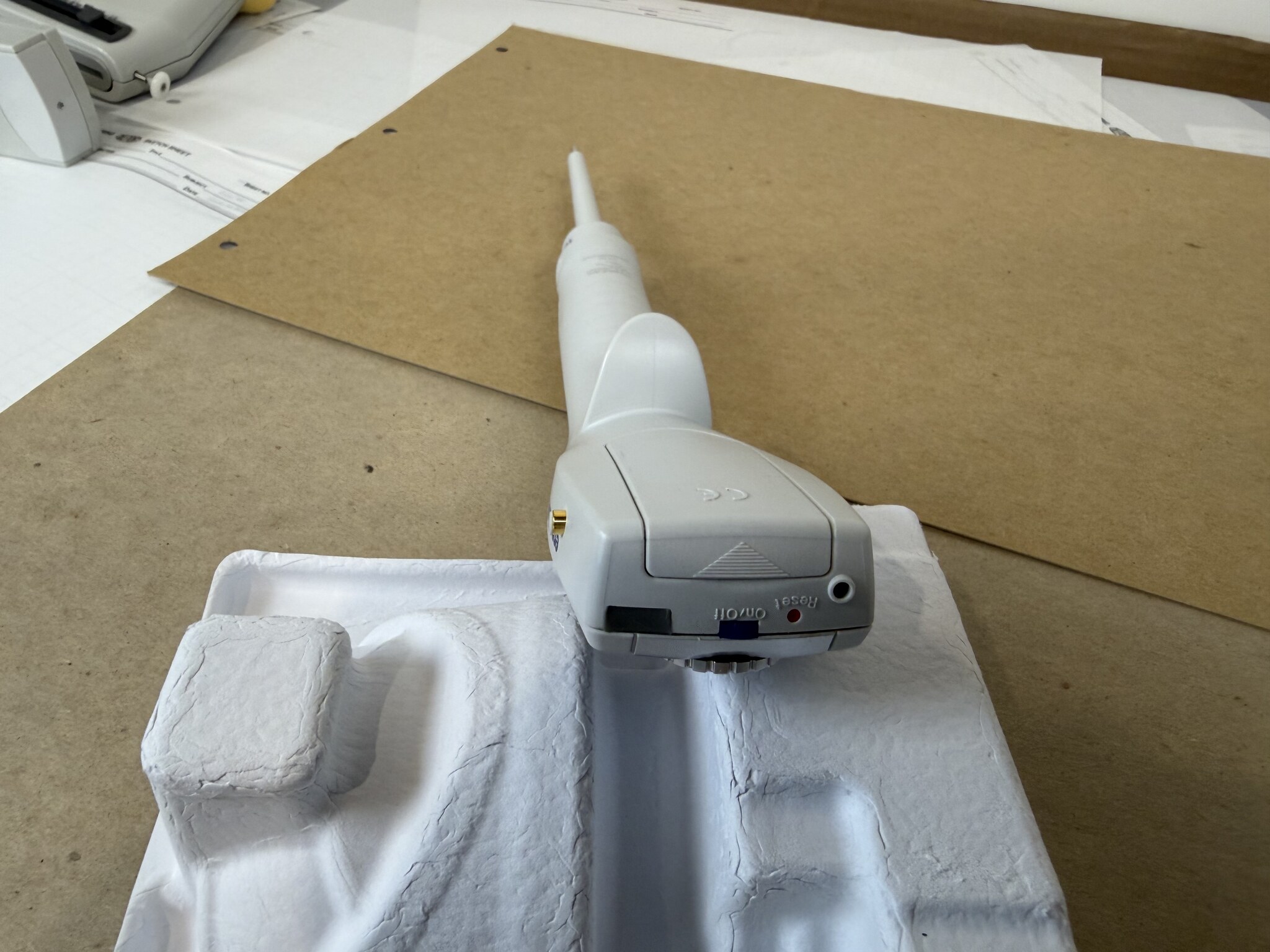 Eppendorf Xplorer 0.5-10uL Electronic Pipette - AS-IS Parts/Repair, Service Mode