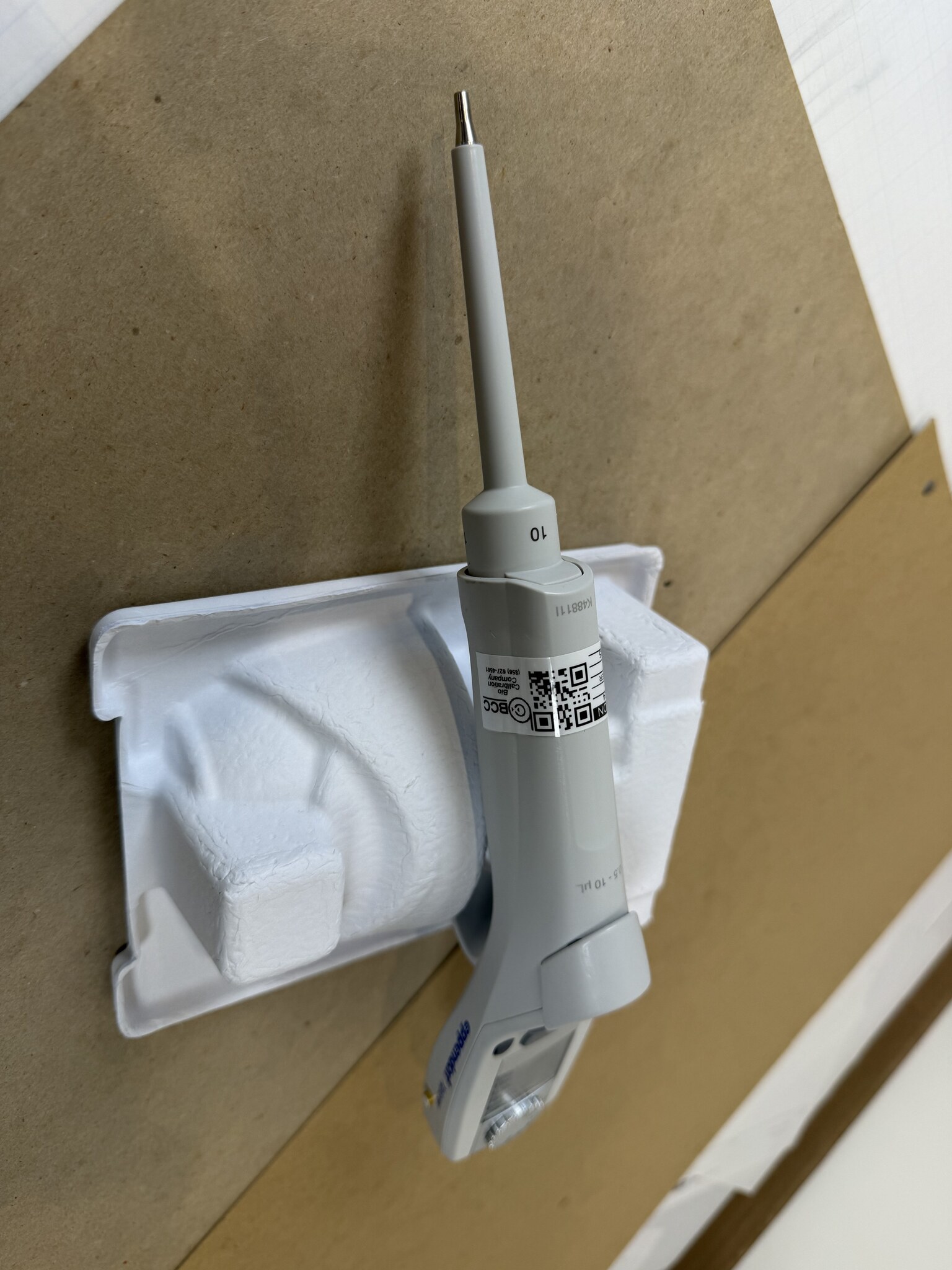 Eppendorf Xplorer 0.5-10uL Electronic Pipette - AS-IS Parts/Repair, Service Mode