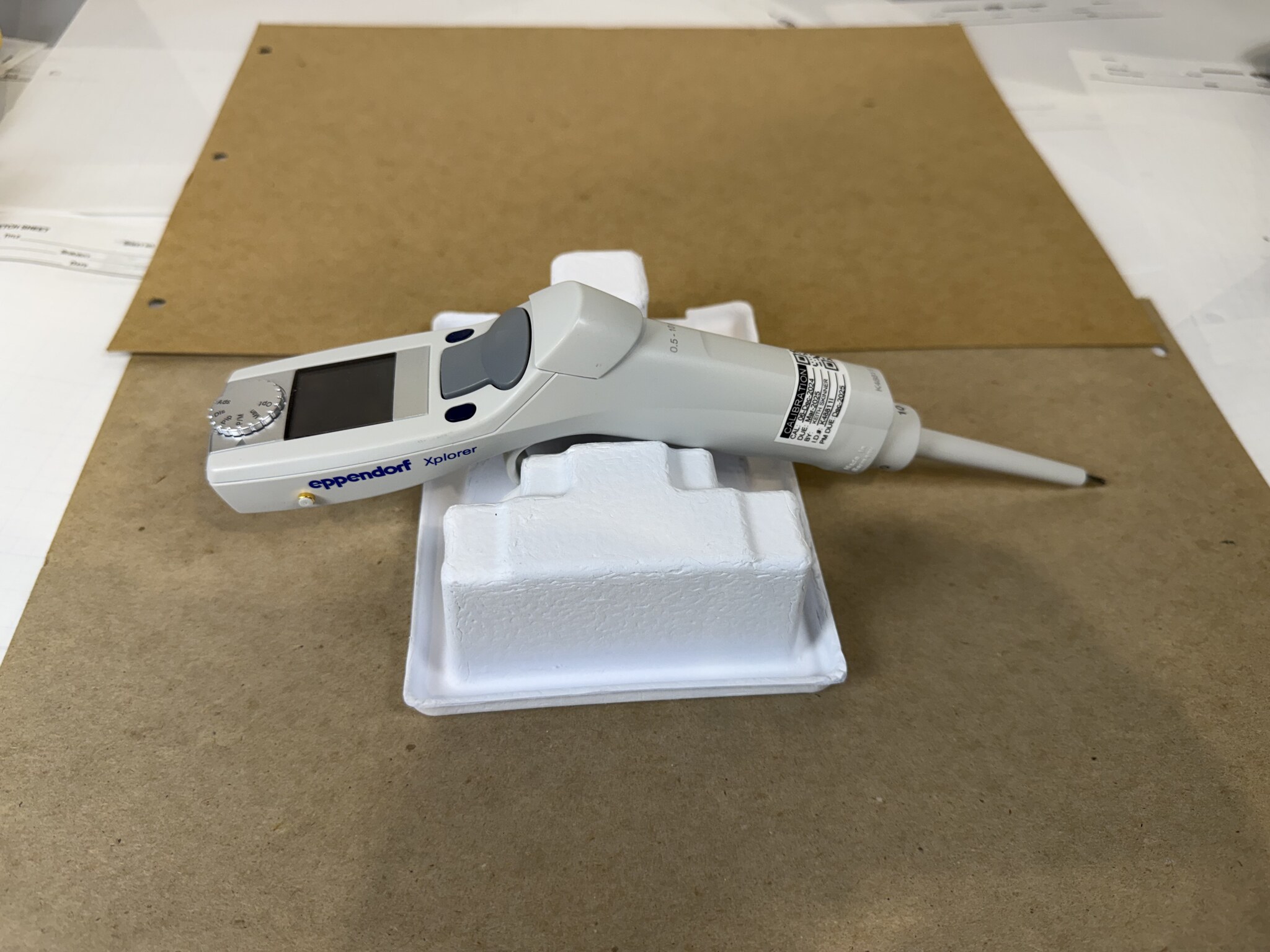 Eppendorf Xplorer 0.5-10uL Electronic Pipette - AS-IS Parts/Repair, Service Mode
