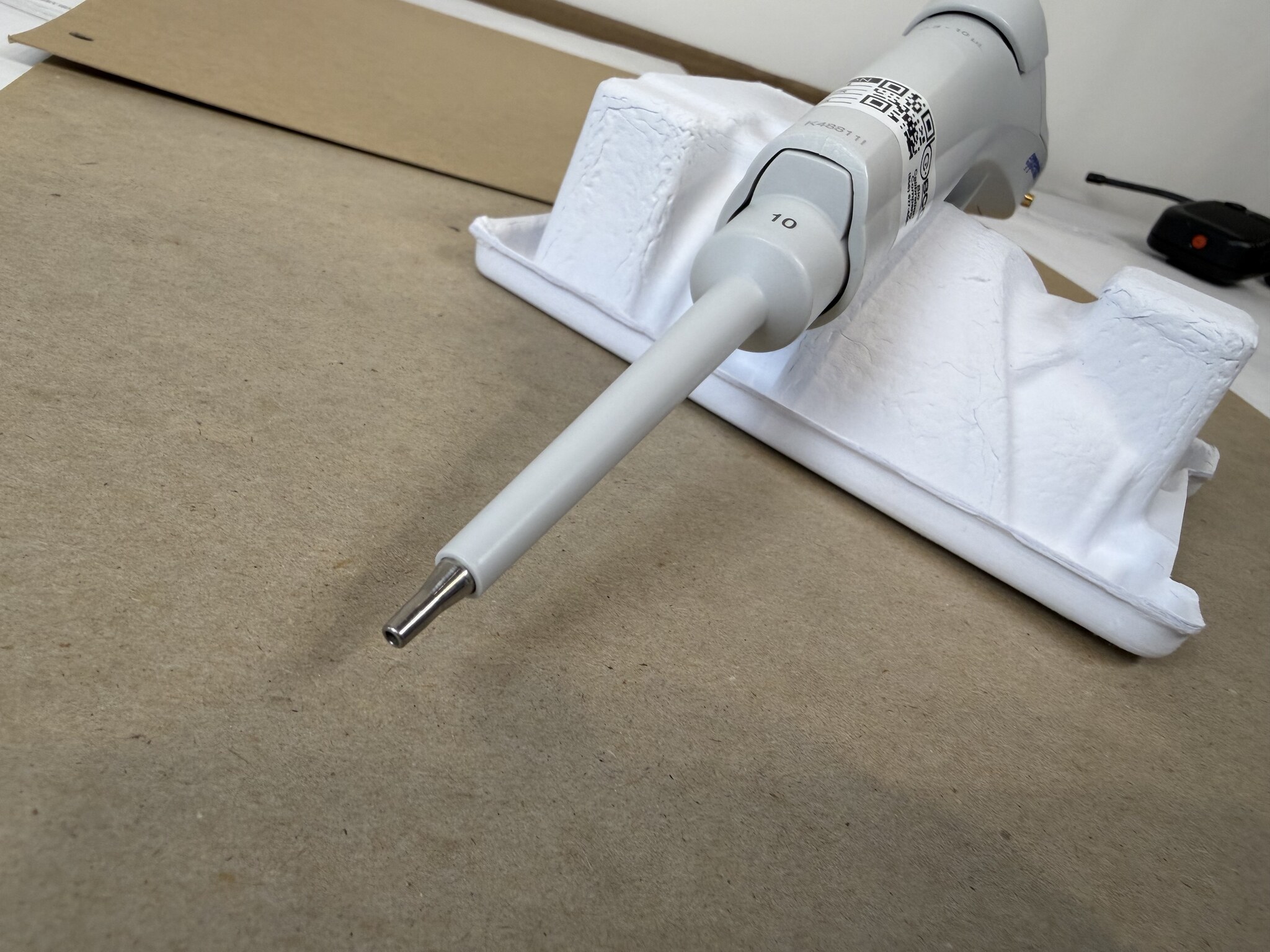 Eppendorf Xplorer 0.5-10uL Electronic Pipette - AS-IS Parts/Repair, Service Mode