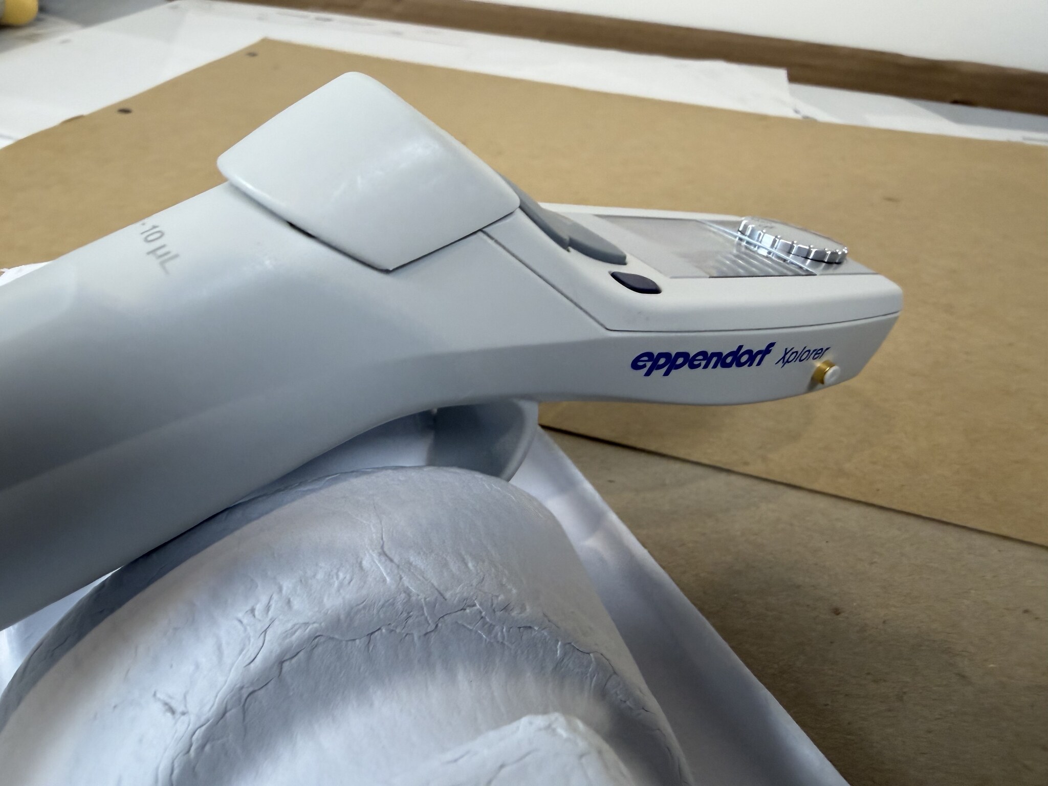Eppendorf Xplorer 0.5-10uL Electronic Pipette - AS-IS Parts/Repair, Service Mode