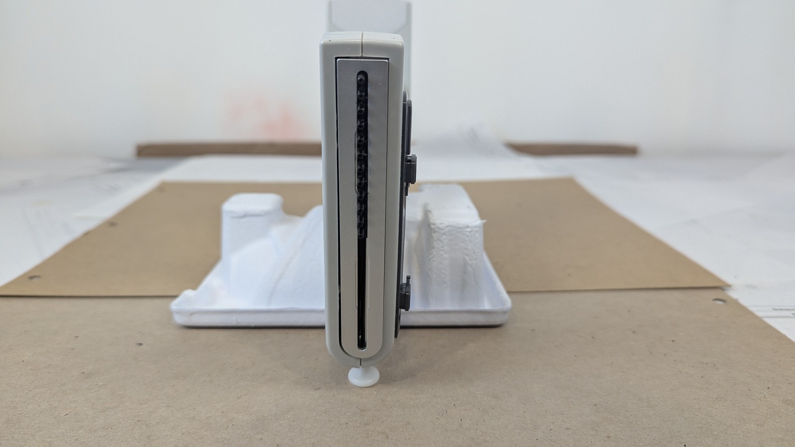Matrix eQualizer 30uL 12-Channel Adjustable Spacing Pipette Powers On