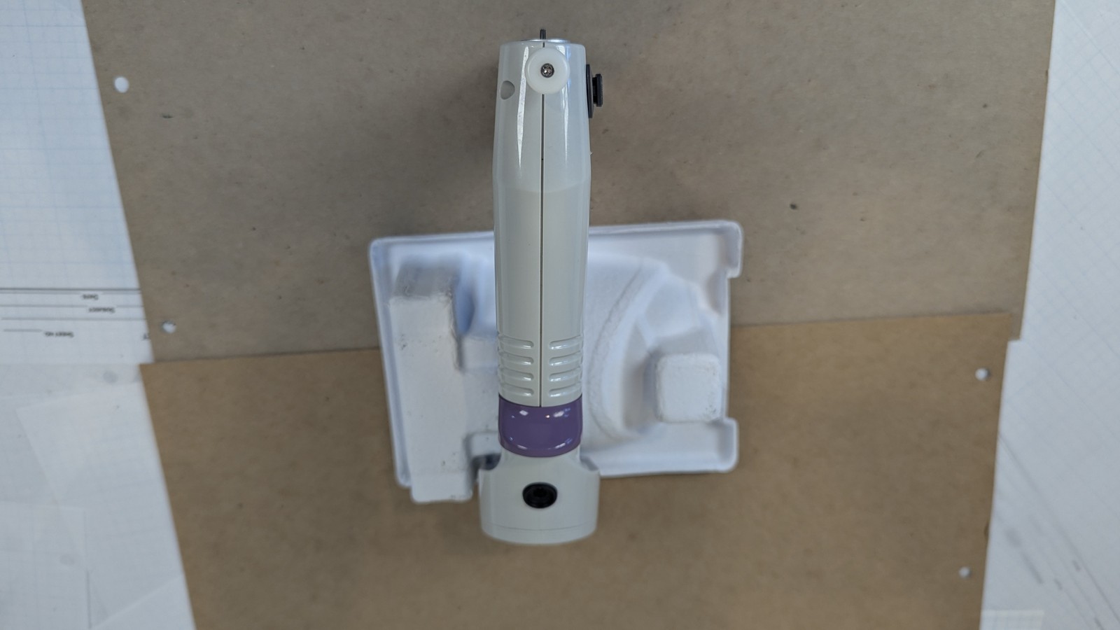 Matrix eQualizer 30uL 12-Channel Adjustable Spacing Pipette Powers On