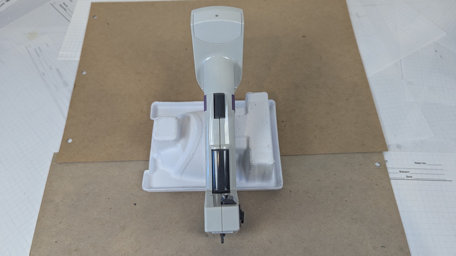 Matrix eQualizer 30uL 12-Channel Adjustable Spacing Pipette Powers On