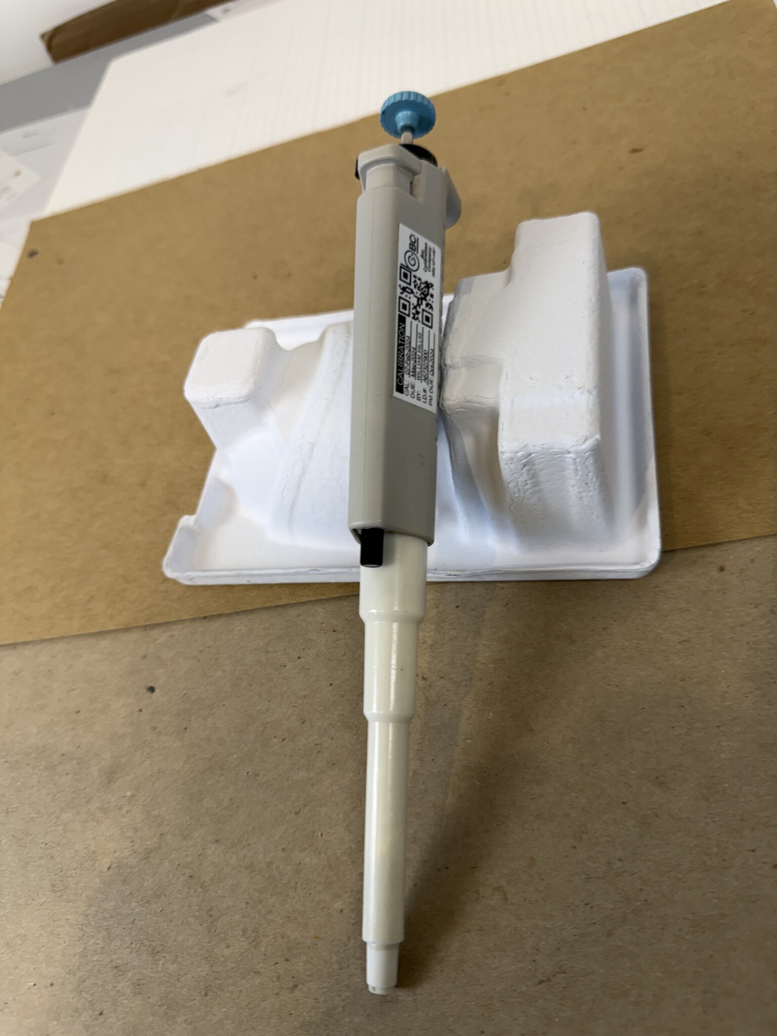 Oxford BenchMate 100-1000uL Single Channel Manual Pipette Nichiryo Autoclavable