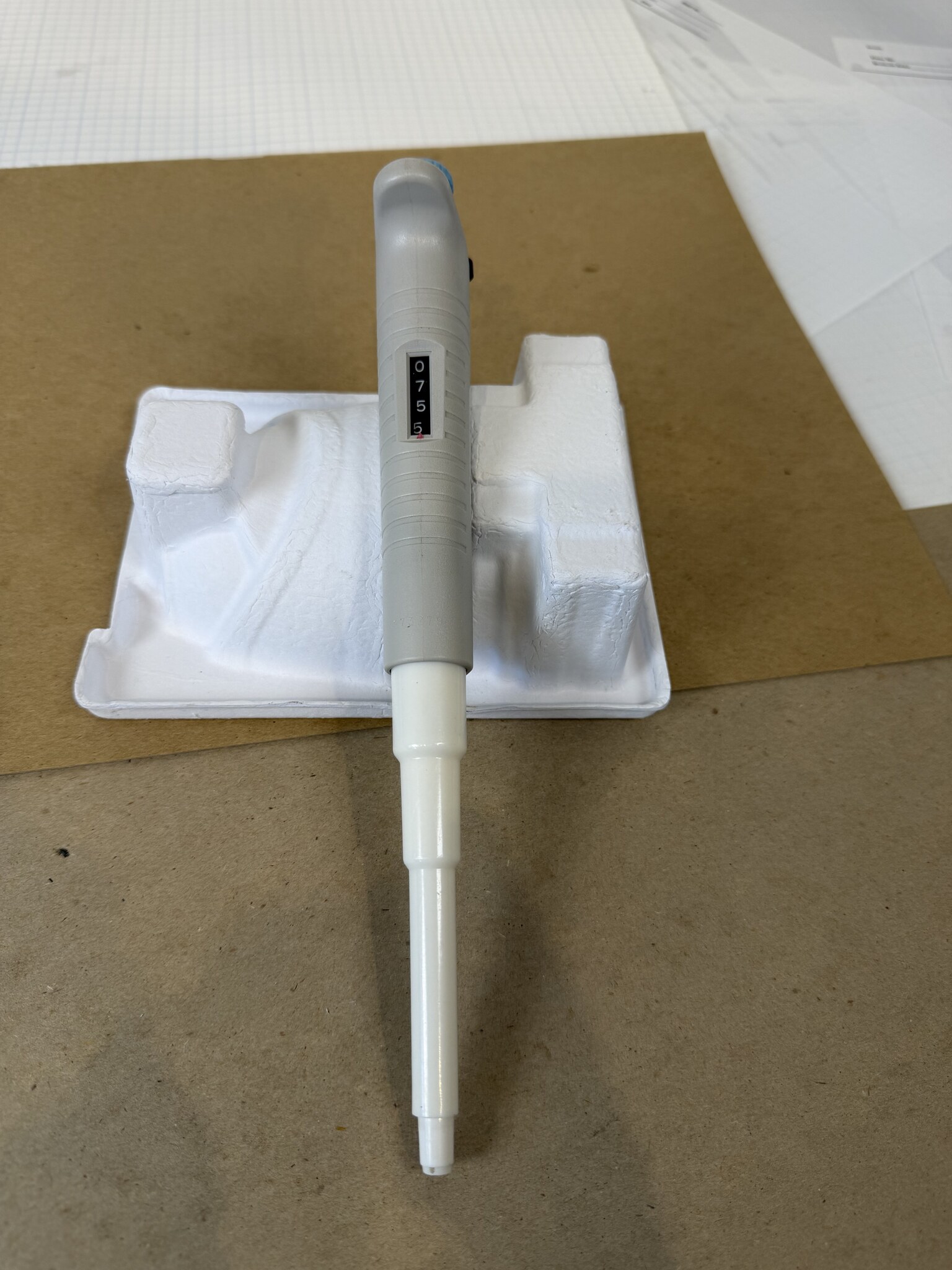 Oxford BenchMate 100-1000uL Single Channel Manual Pipette Nichiryo Autoclavable