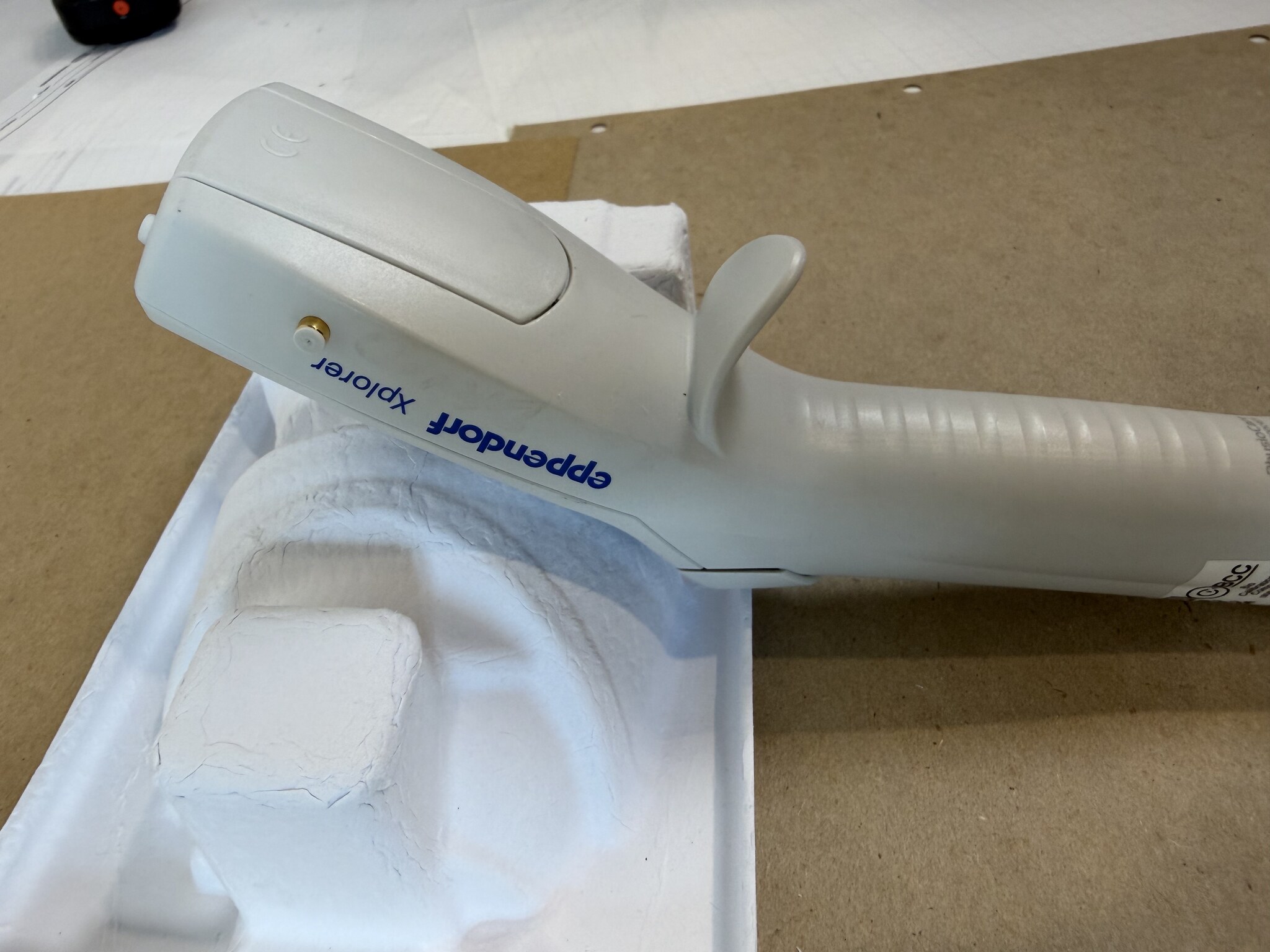 Eppendorf Xplorer 8-Channel 0.5-10uL Electronic Pipette - AS-IS Parts/Repair