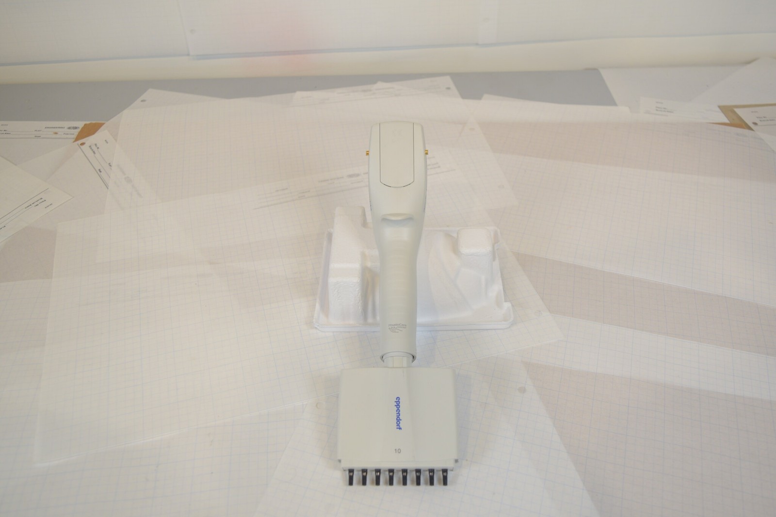 Eppendorf Xplorer 8-Channel 0.5-10uL Electronic Pipette - AS-IS Parts/Repair