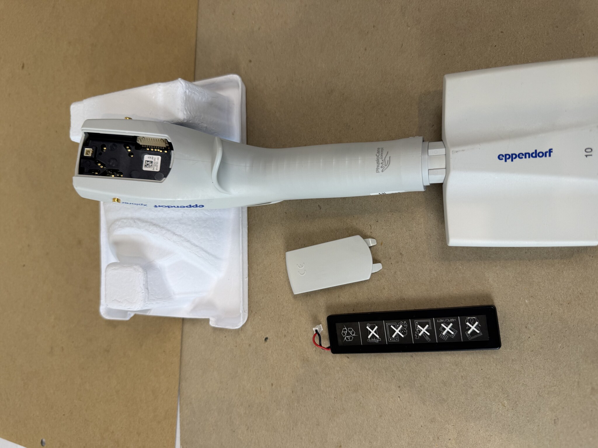 Eppendorf Xplorer 8-Channel 0.5-10uL Electronic Pipette - AS-IS Parts/Repair
