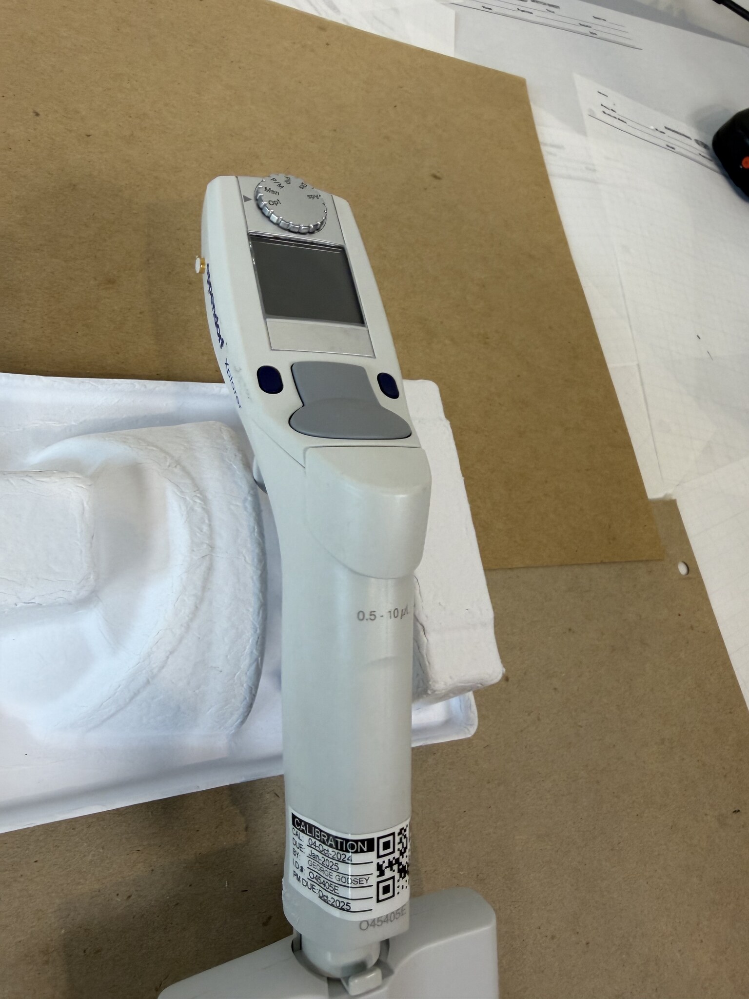 Eppendorf Xplorer 8-Channel 0.5-10uL Electronic Pipette - AS-IS Parts/Repair