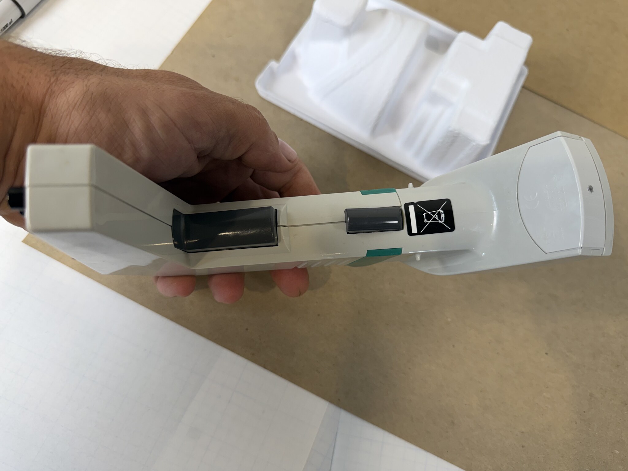 Thermo Scientific Matrix Impact2 1250uL 8-Channel Electronic Pipette Powers On
