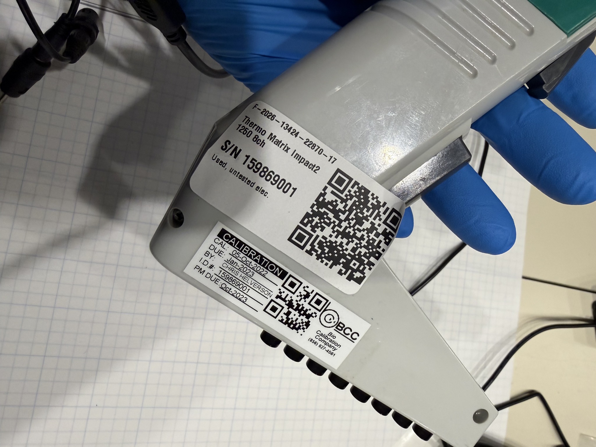 Thermo Scientific Matrix Impact2 1250uL 8-Channel Electronic Pipette Powers On