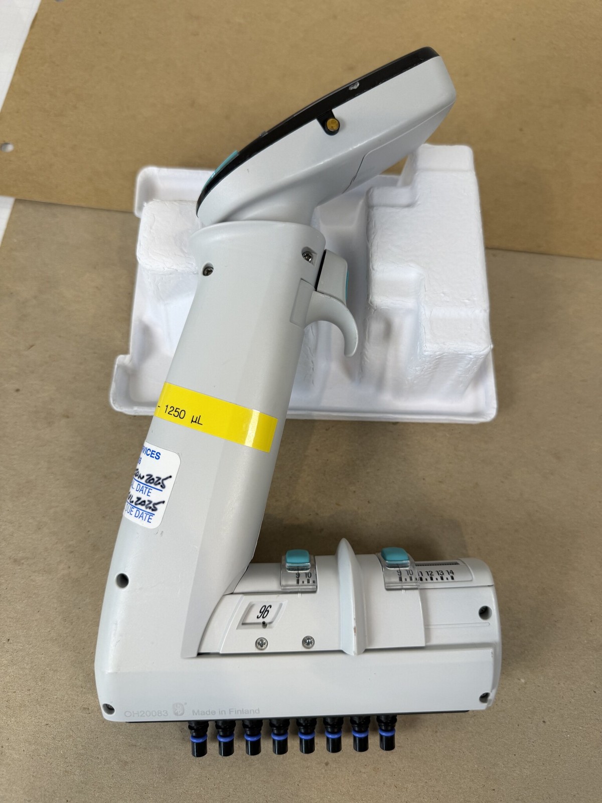 Thermo E1-ClipTip Equalizer 8-Channel 15-1250uL Electronic Pipette 4672100BT