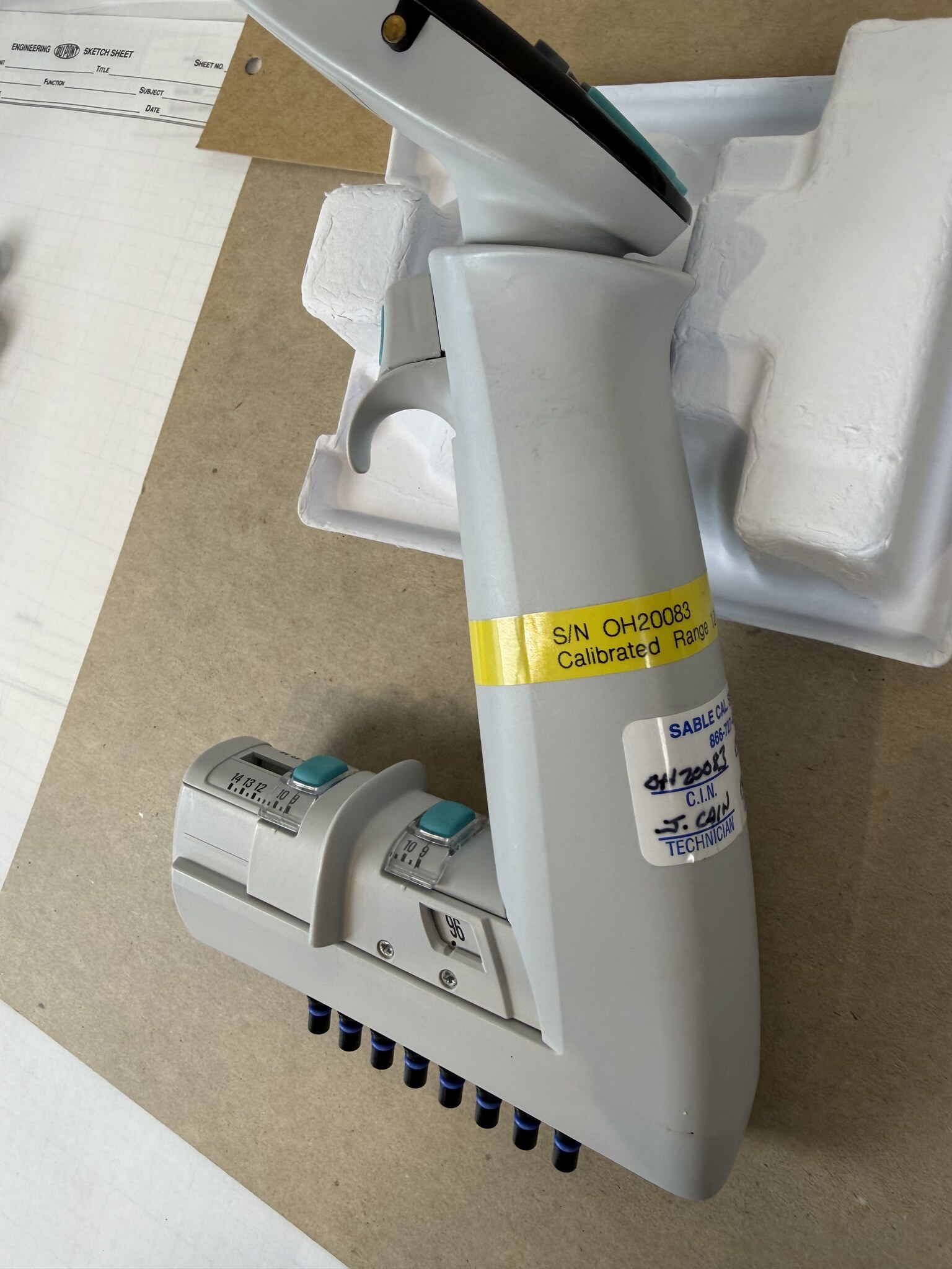 Thermo E1-ClipTip Equalizer 8-Channel 15-1250uL Electronic Pipette 4672100BT