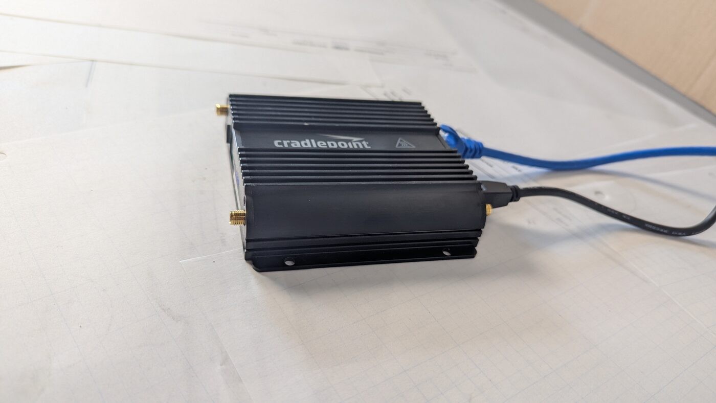 Cradlepoint COR IBR600B-LP4 Cat4 LTE Router Gateway M2M IoT - Tested