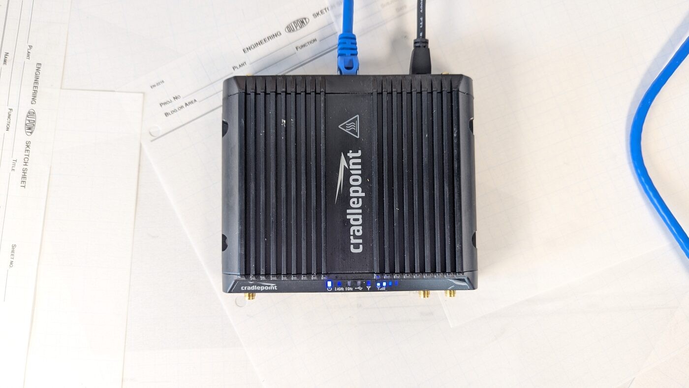 Cradlepoint COR IBR1100LPE Rugged LTE Cat6 Router Verizon GPS - Tested