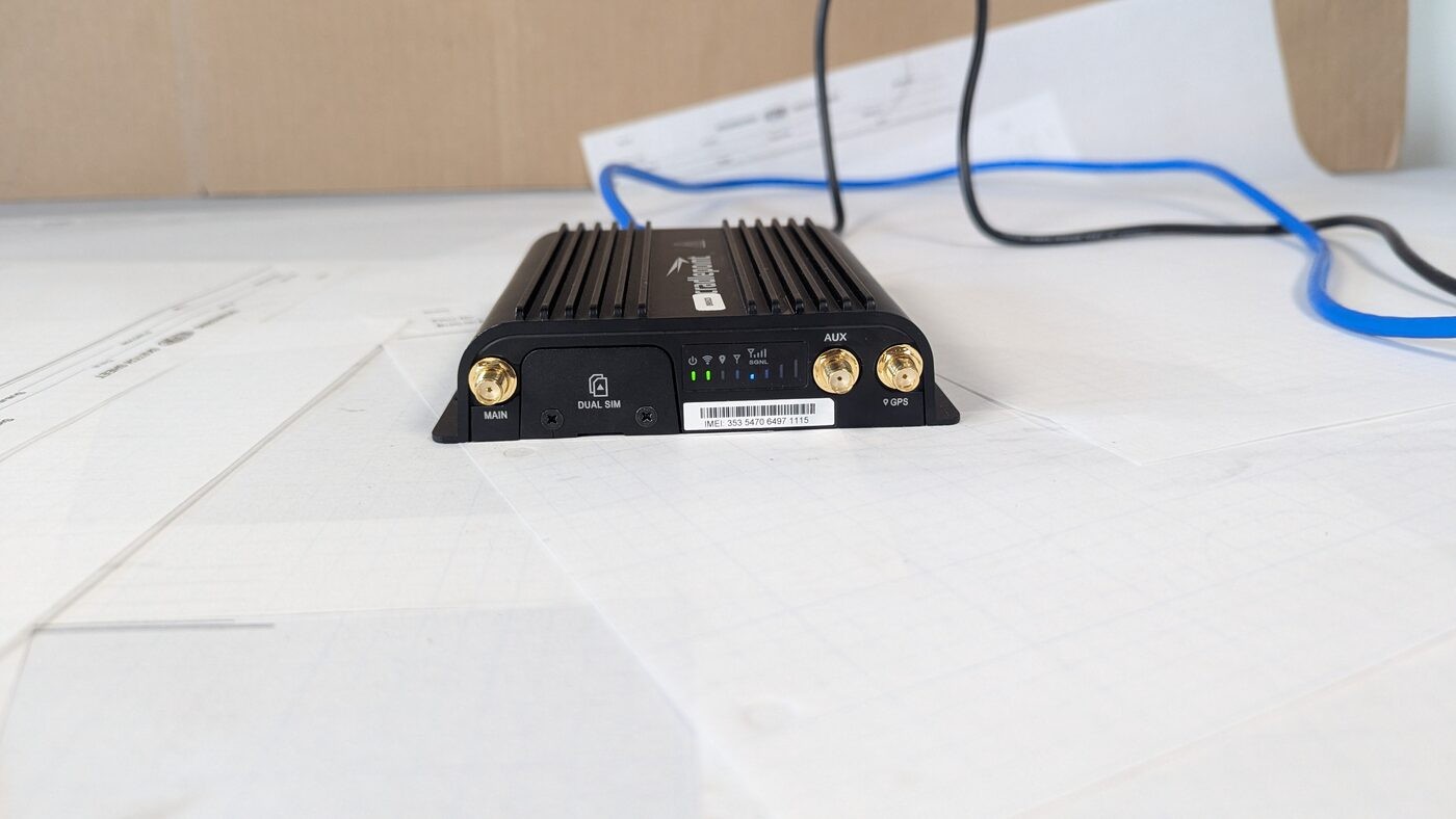 Cradlepoint COR IBR900LPE Rugged LTE Router Verizon GPS Dual SIM - Tested