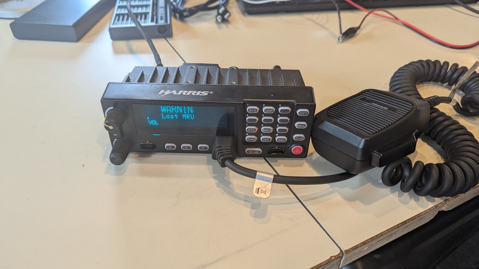 Harris XG-75M M7300 M5300 800MHz Mobile Radio Kit + Control Head Mic Speaker