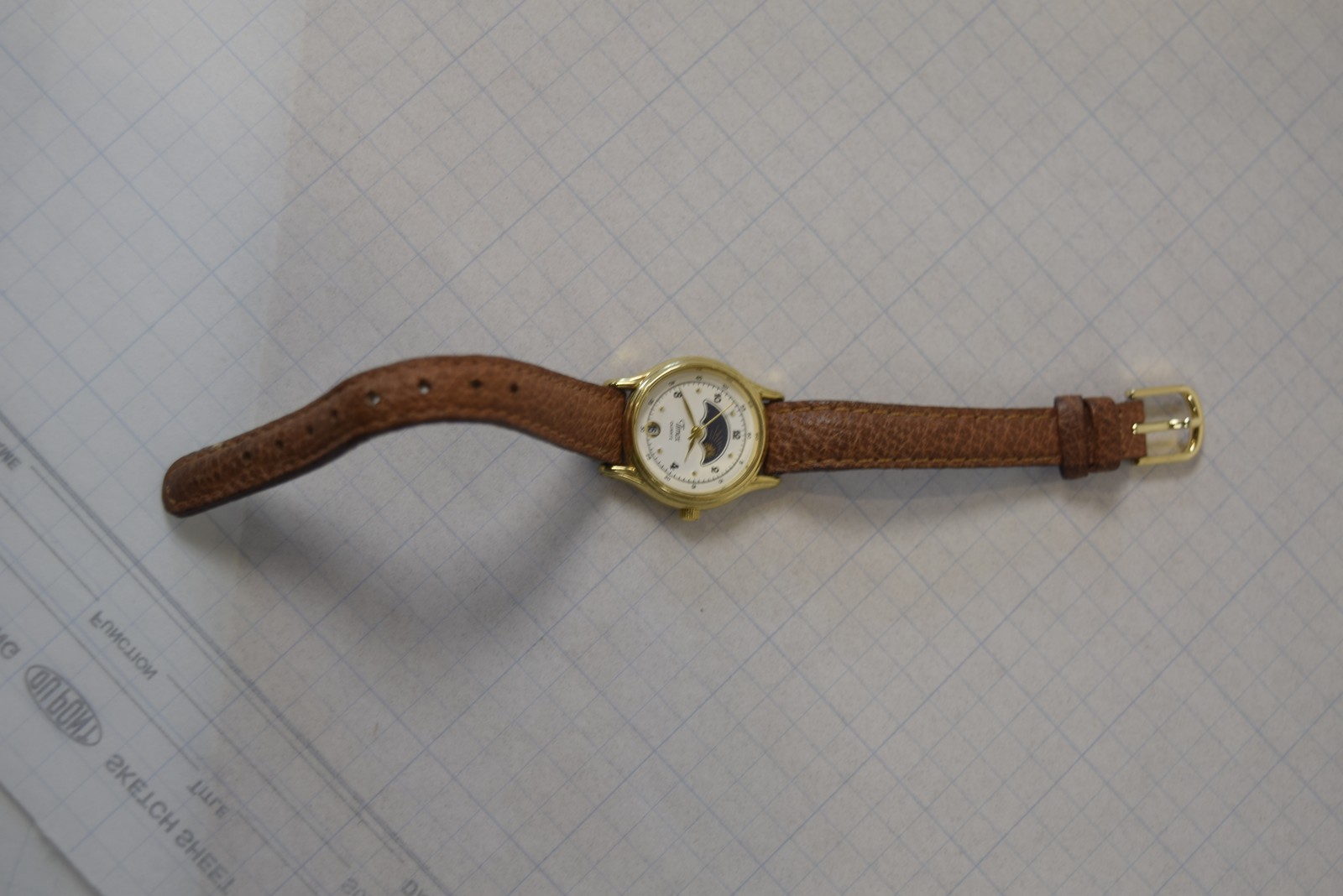 Vintage Timex Sun Moon Phase Quartz Watch Gold Tone Date Brown Leather Band