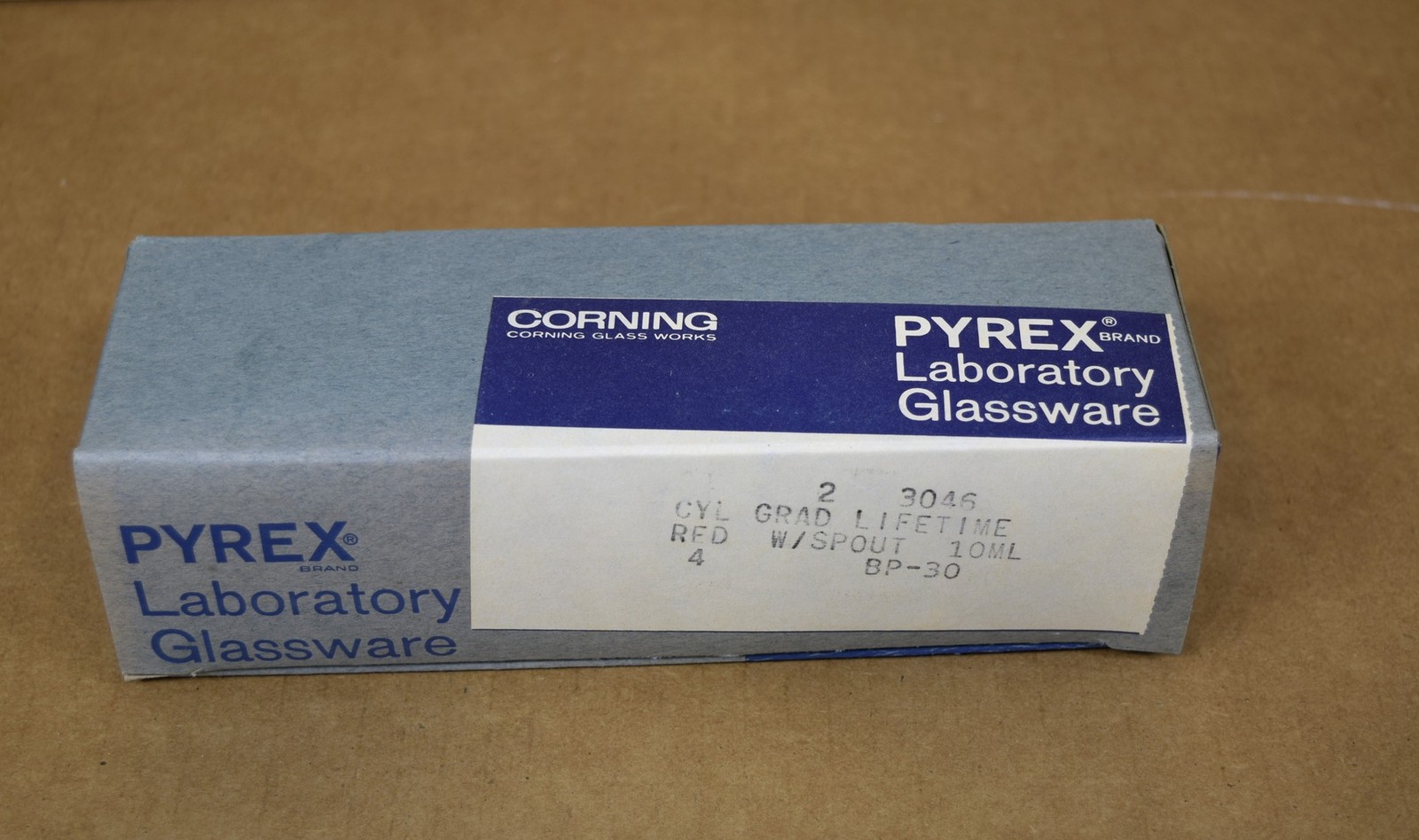 Vintage Corning Pyrex 3046 Graduated Cylinder 10mL Lifetime Red Spout SET OF 2
