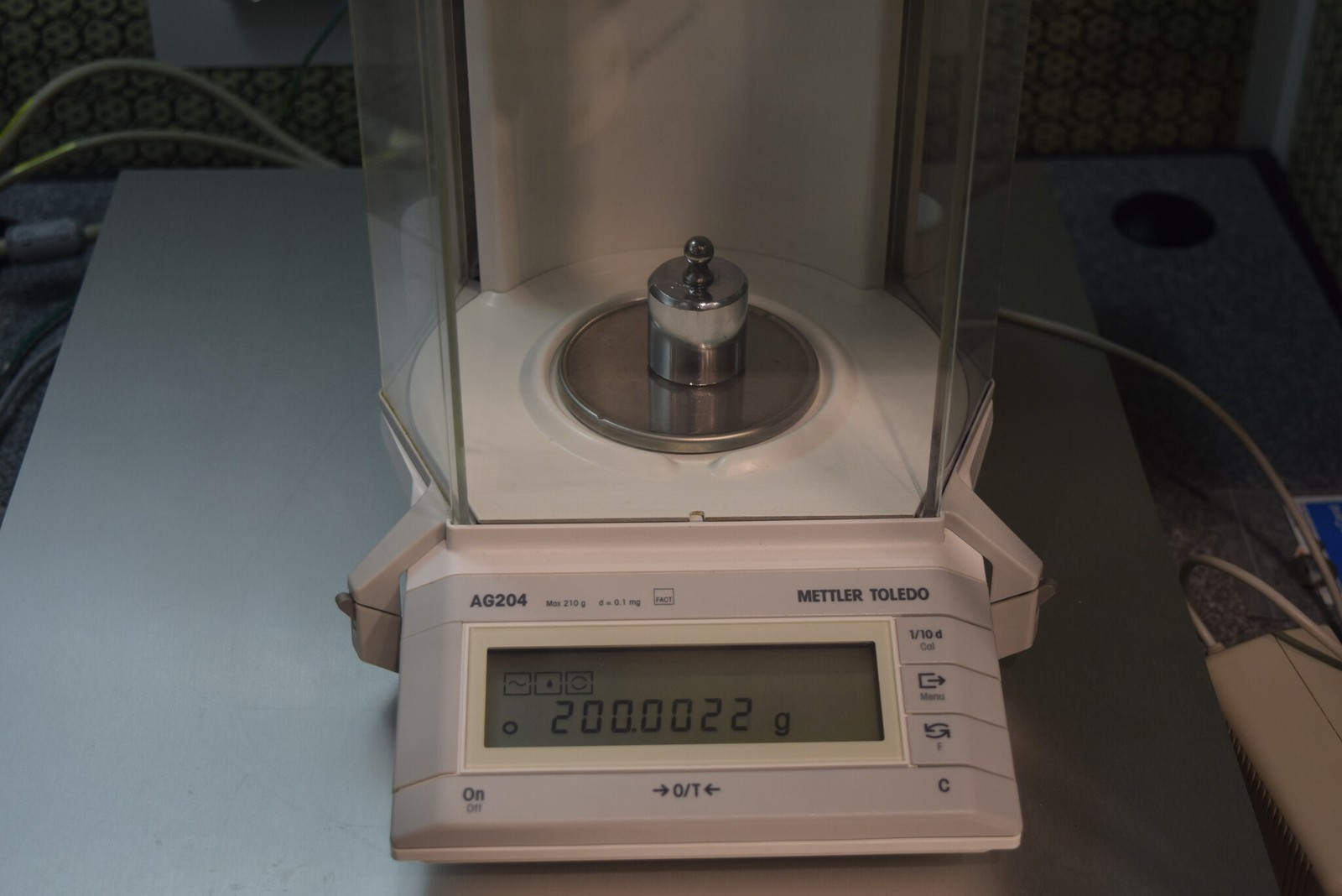 Mettler Toledo AG204 Analytical Balance 210g x 0.1mg FACT Internal Cal + OEM PSU