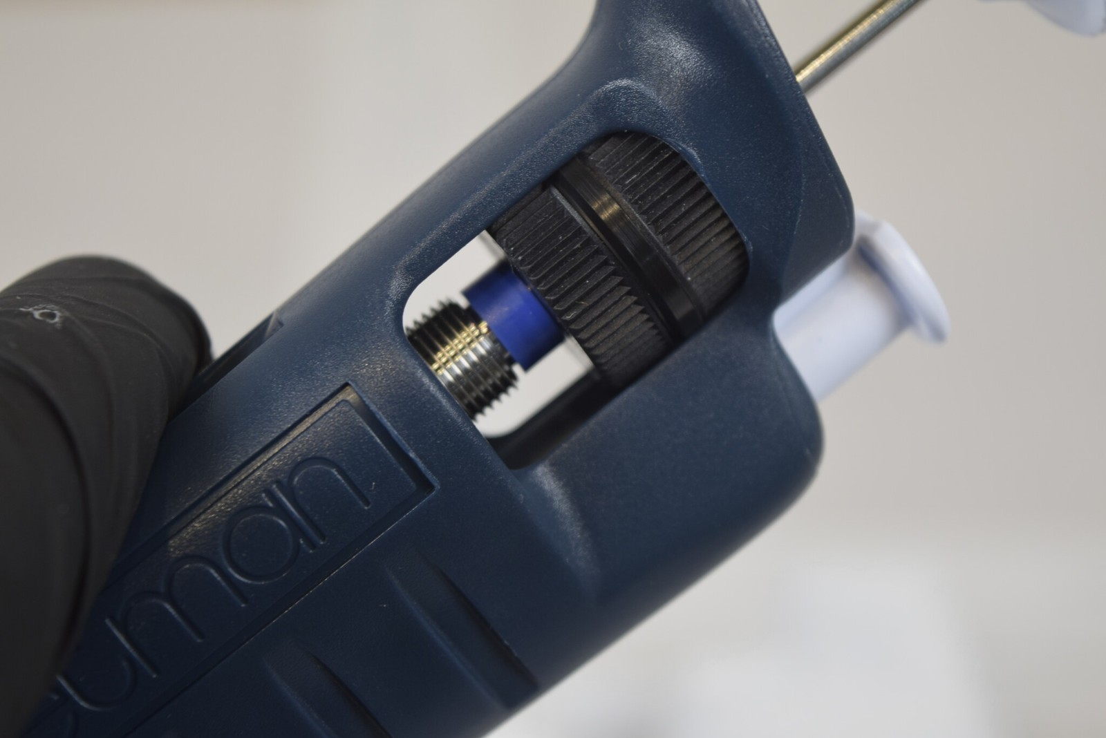 Gilson Pipetman P200 12-Channel 20-200uL Manual Multichannel Pipette