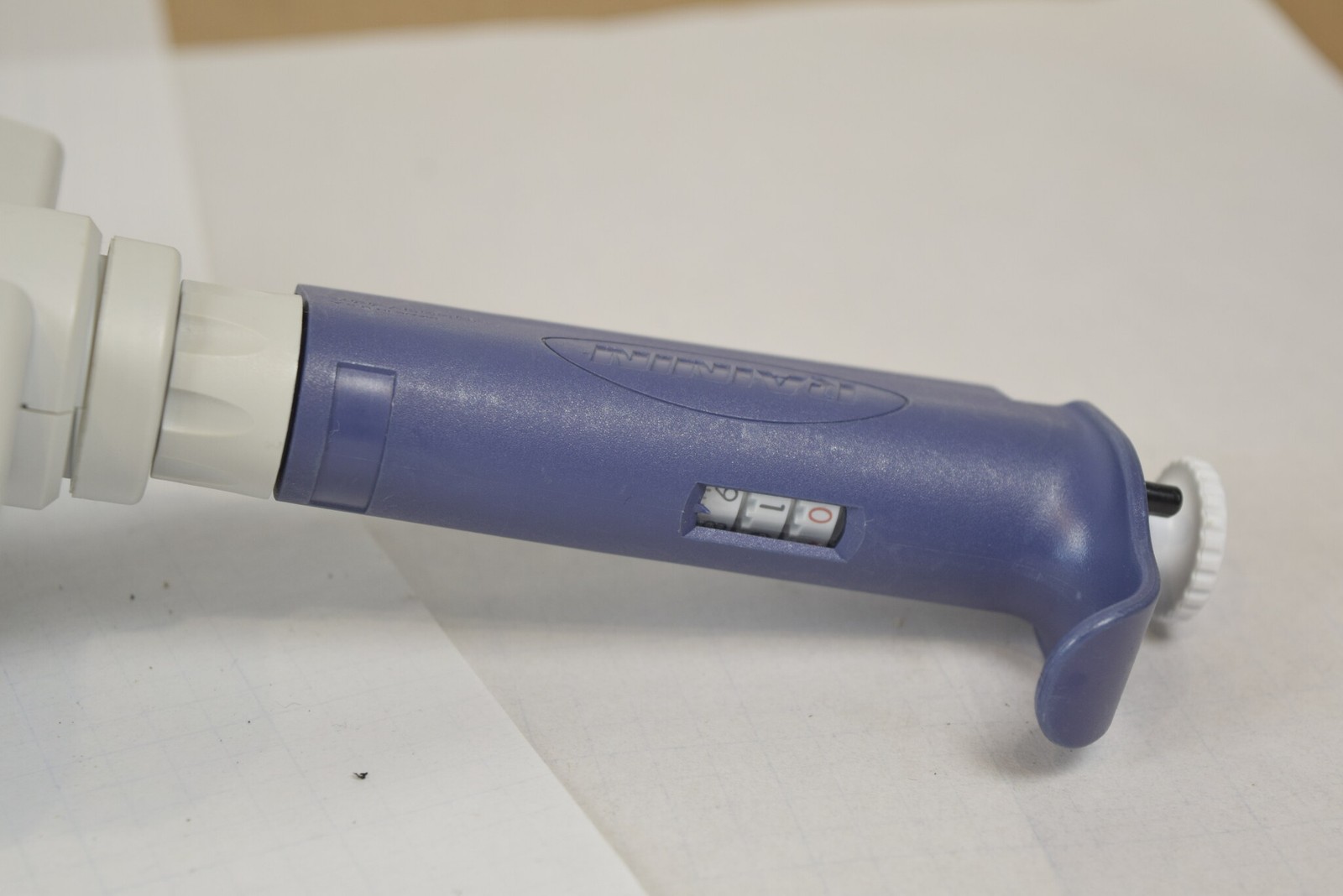 Rainin Pipet-Lite L12-1200 12-Channel 100-1200uL LTS Manual Multichannel Pipette