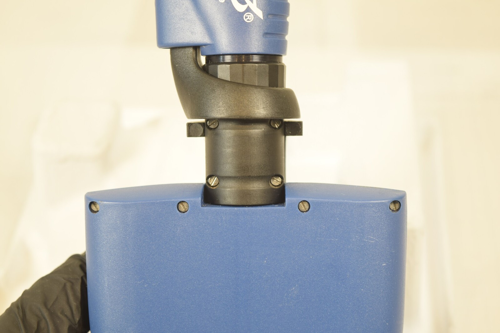 VWR Ergonomic High-Performance 8-Channel 5-50uL Manual Multichannel Pipette